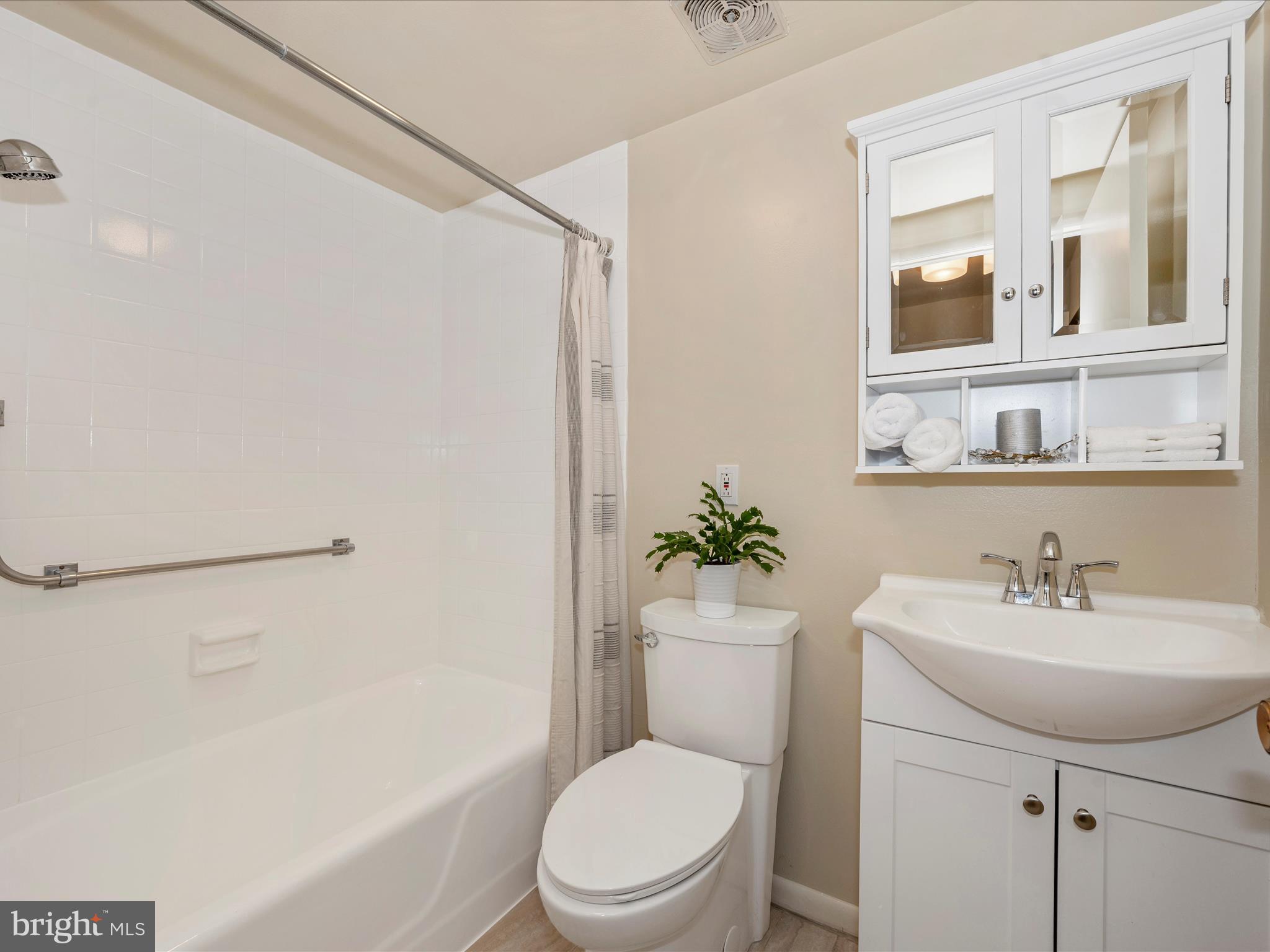 MONTGOMERY MUTUAL COOP - Residential