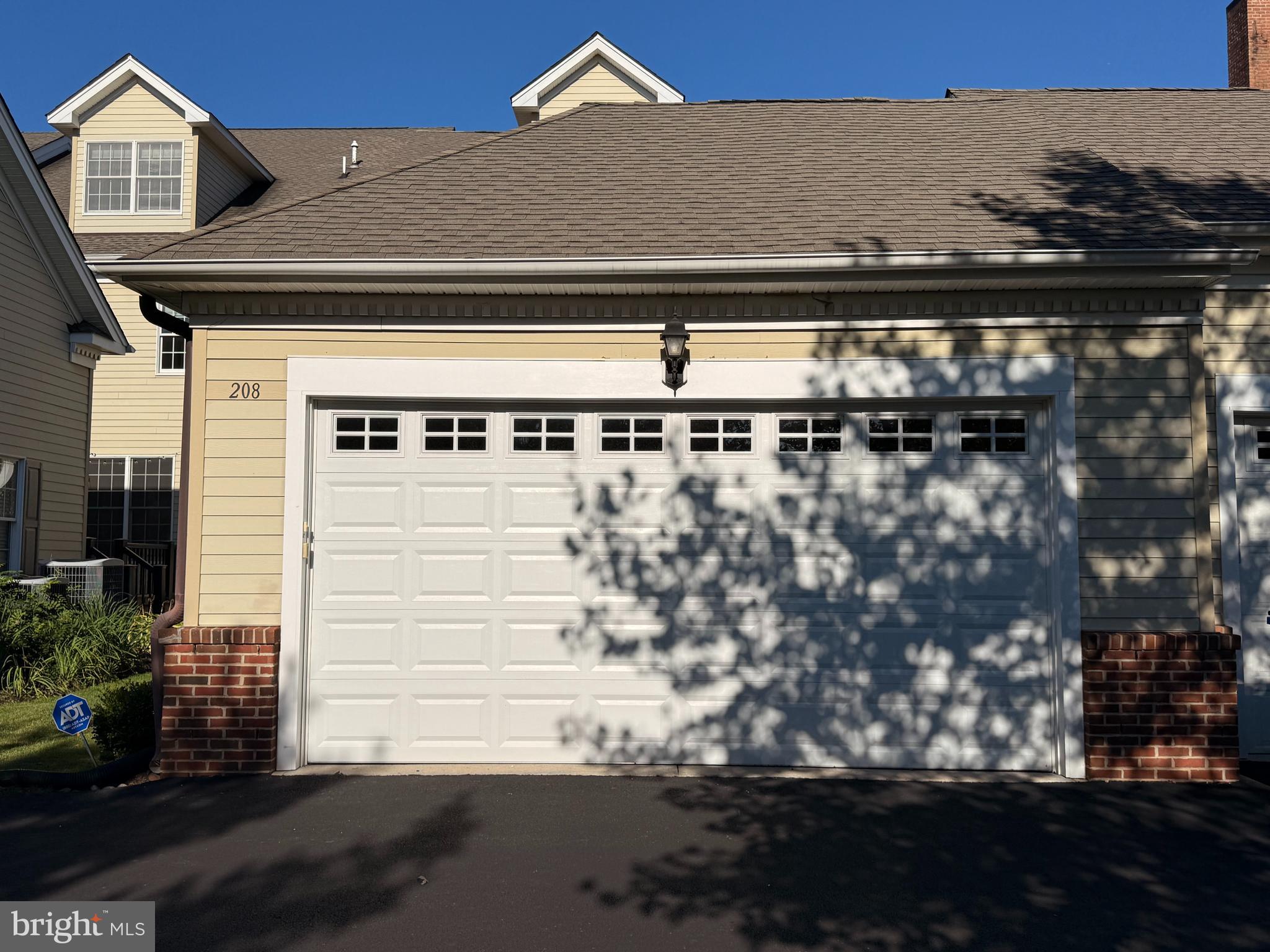 NEWTOWN WALK - Residential