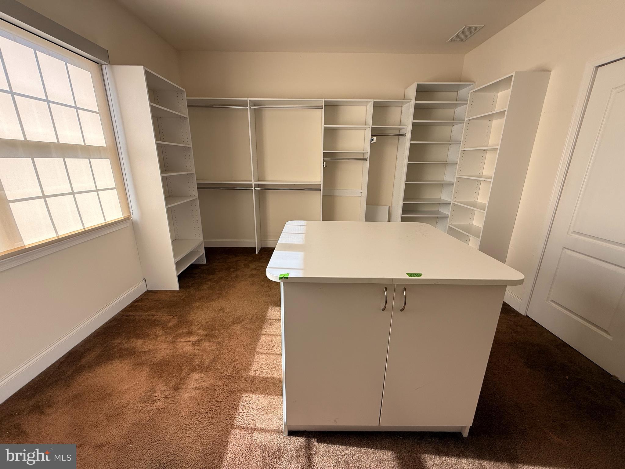 NEWTOWN WALK - Residential