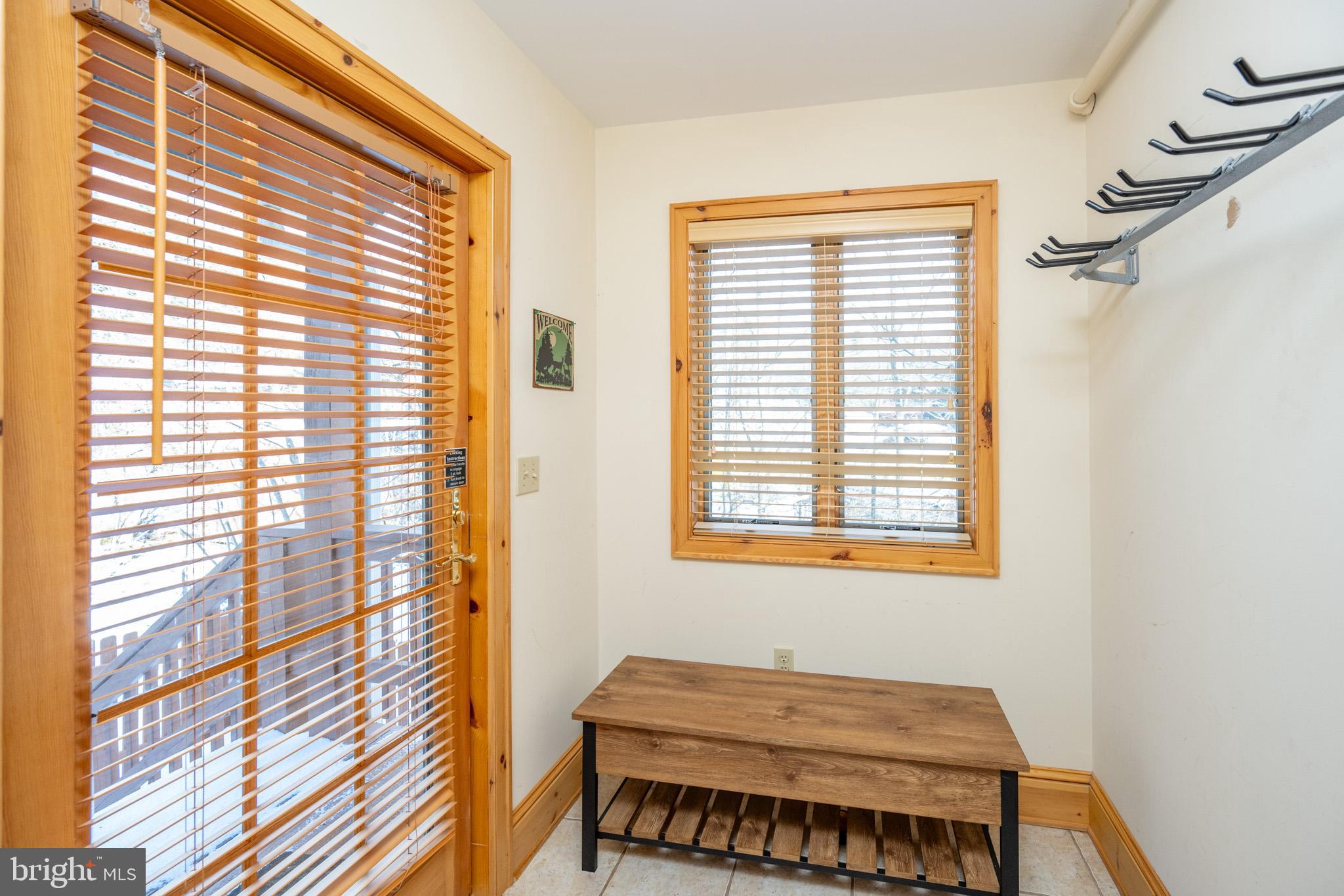 PARADISE POINT - Residential