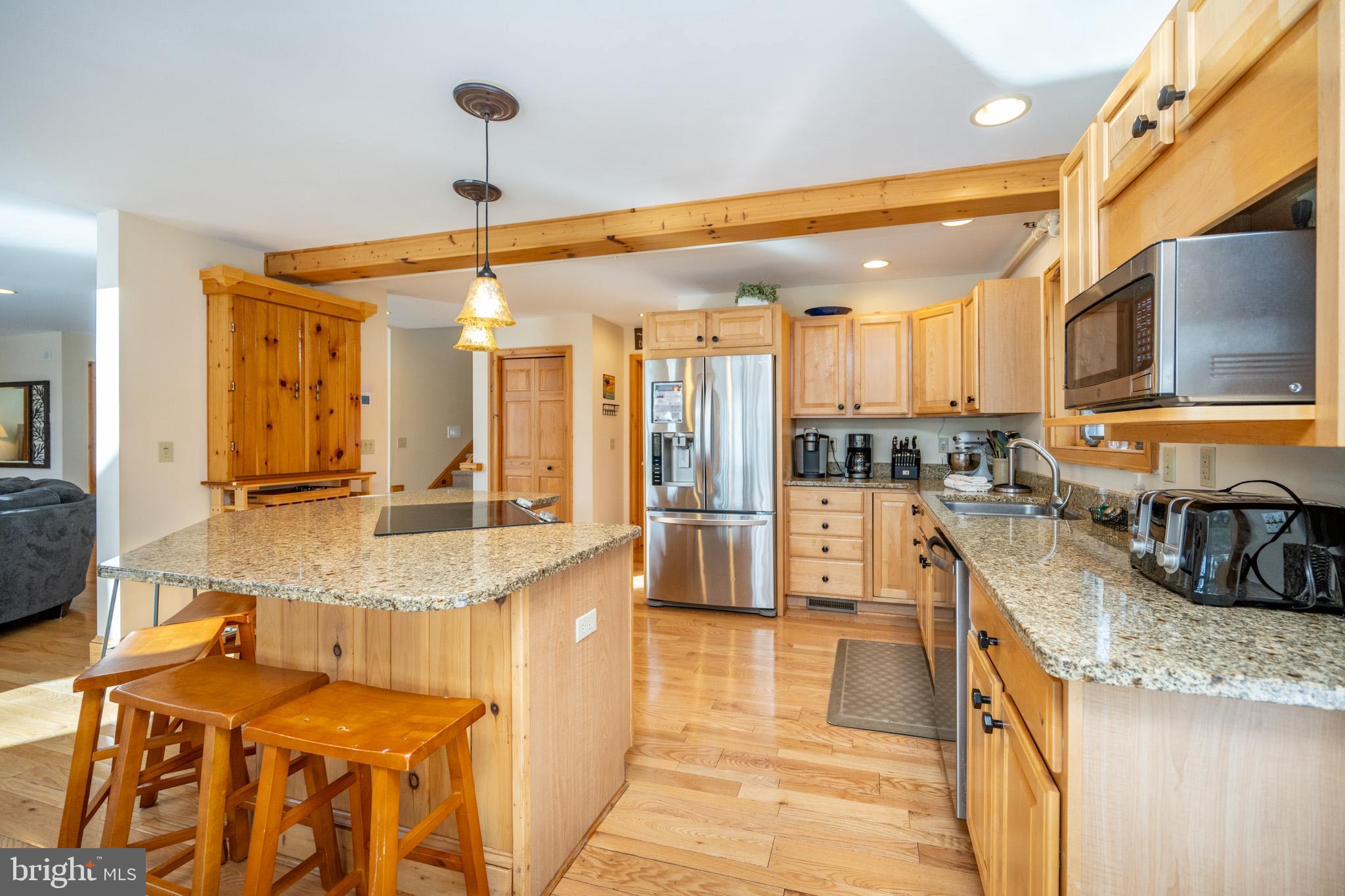 PARADISE POINT - Residential