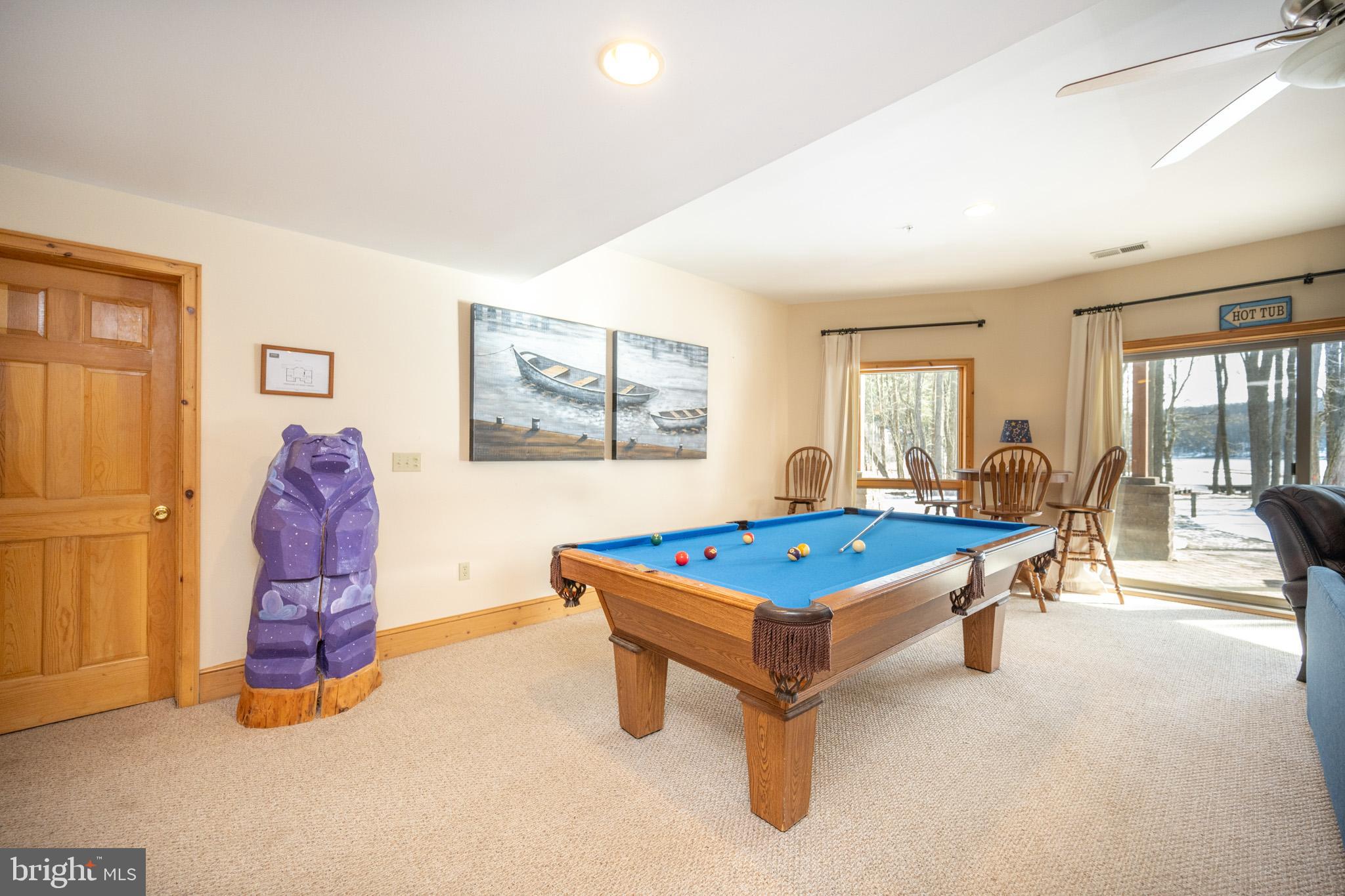 PARADISE POINT - Residential