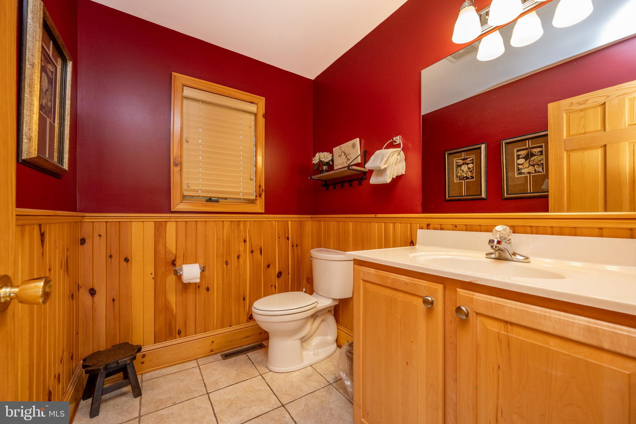 PARADISE POINT - Residential