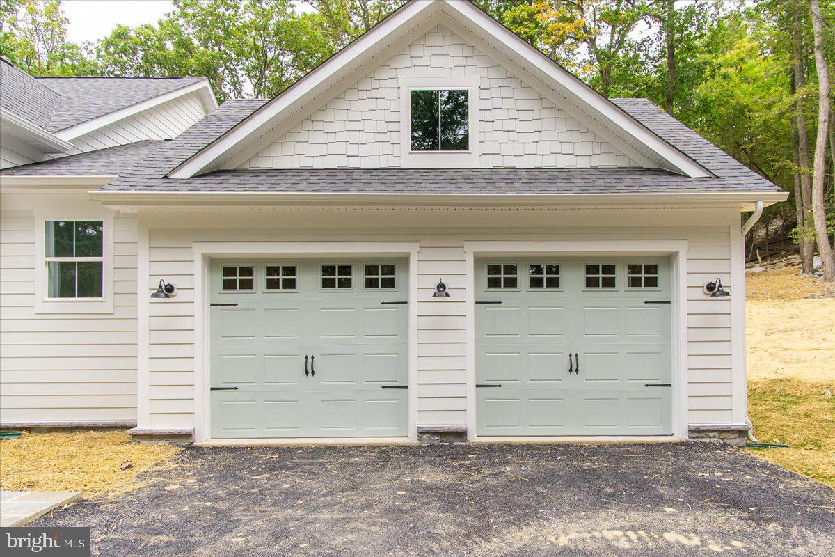 MYERSVILLE - Residential