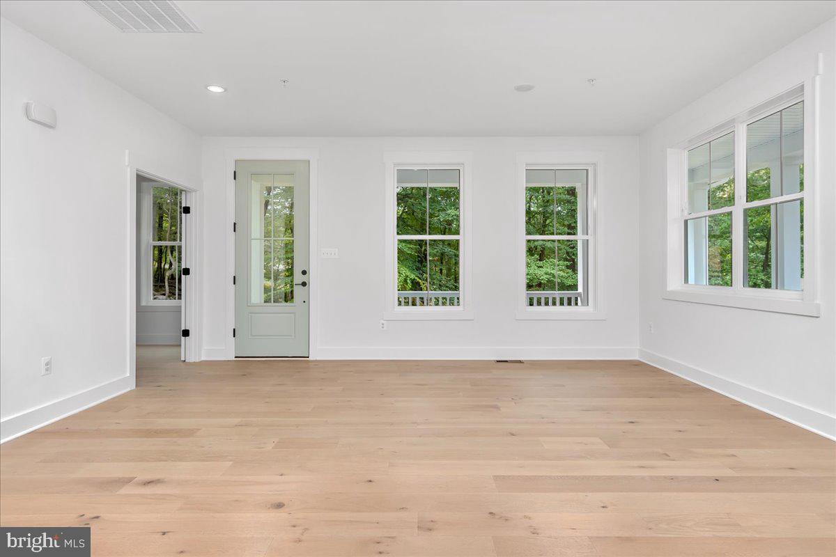 MYERSVILLE - Residential