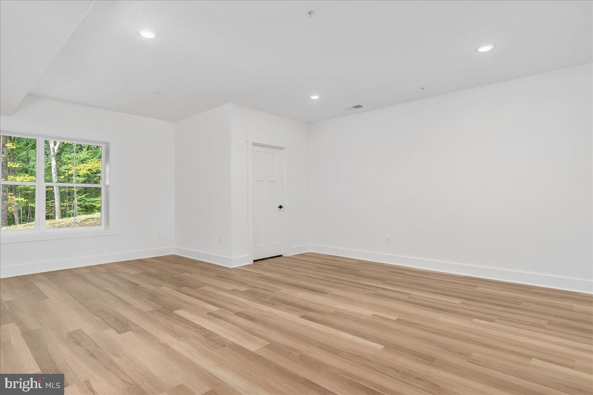 MYERSVILLE - Residential