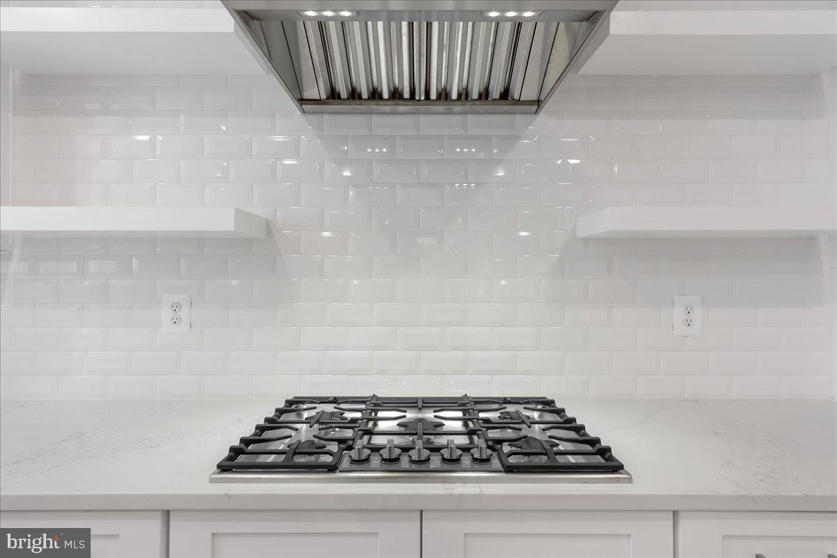 MYERSVILLE - Residential