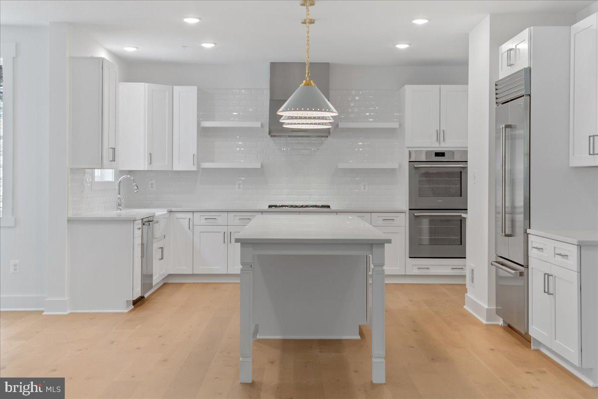 MYERSVILLE - Residential