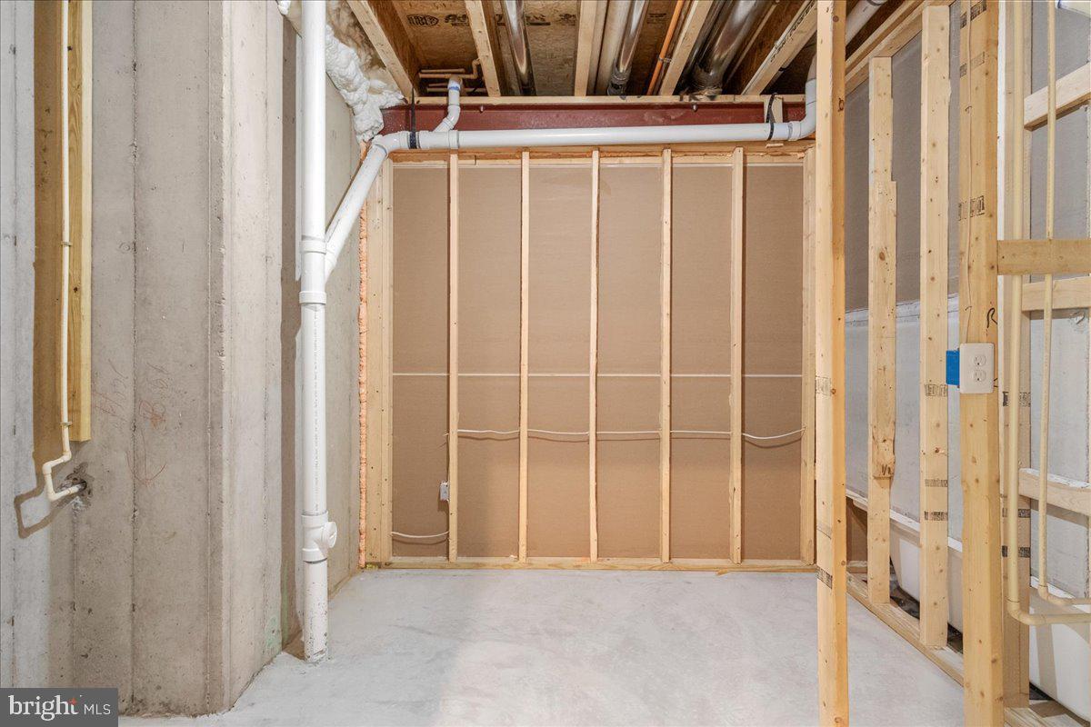 MYERSVILLE - Residential