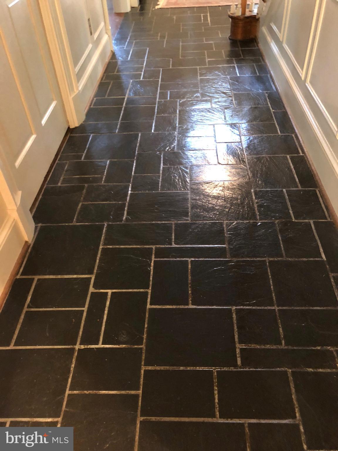 TWIN LAKES - Residential