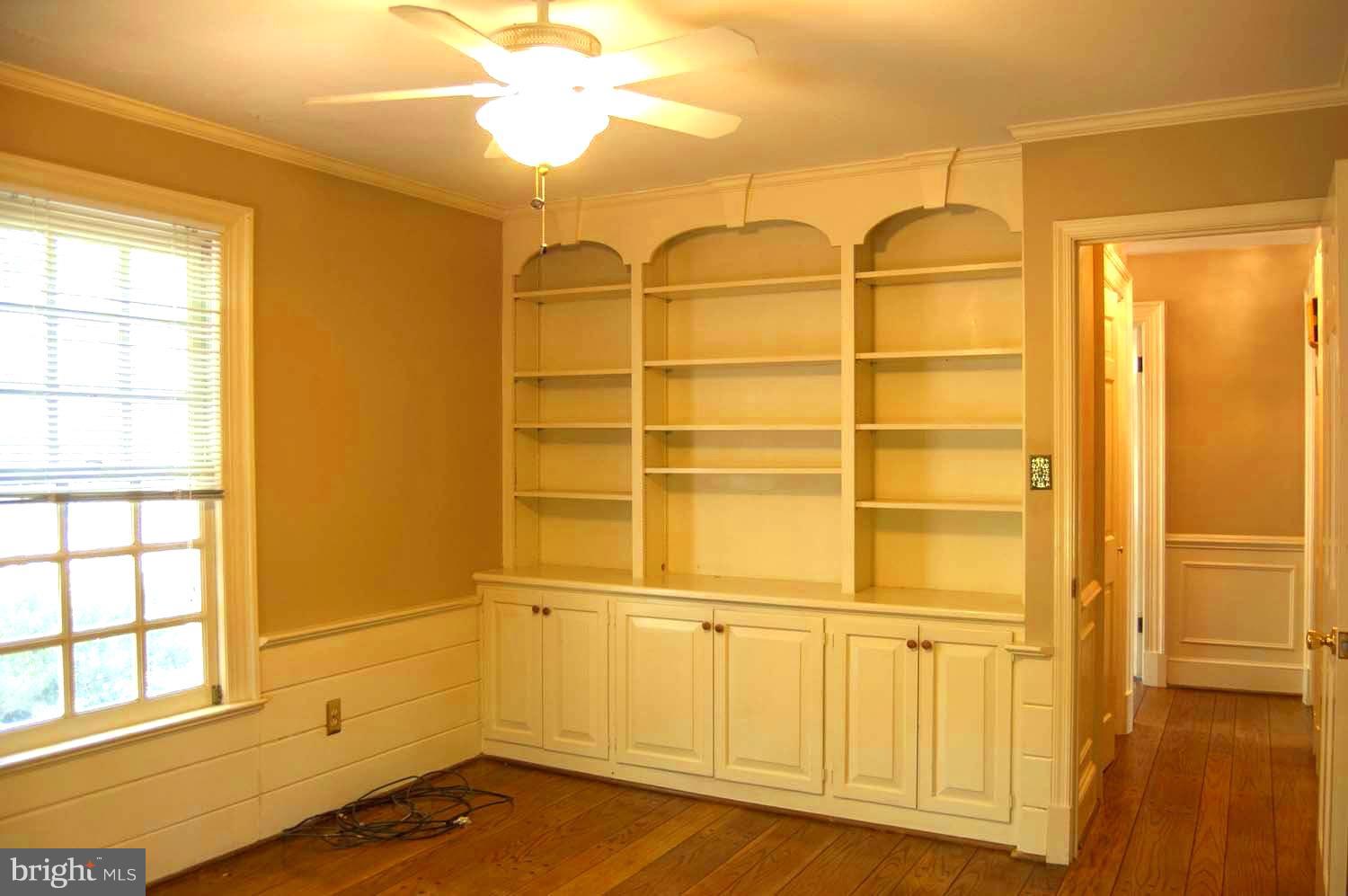 TWIN LAKES - Residential