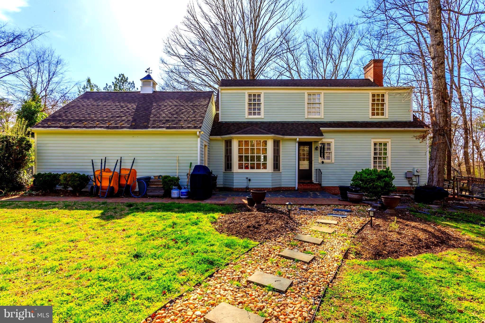 TWIN LAKES - Residential