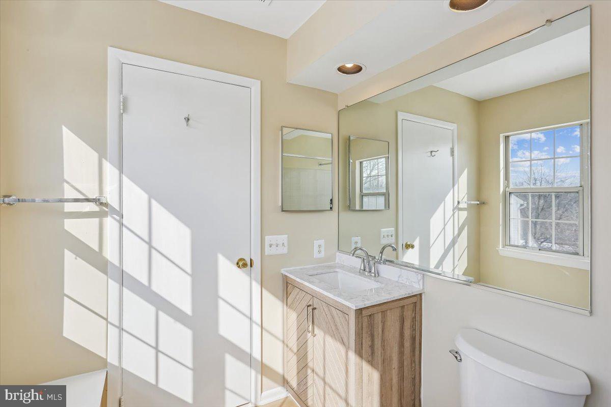 BROOKVILLE KNOLLS - Residential