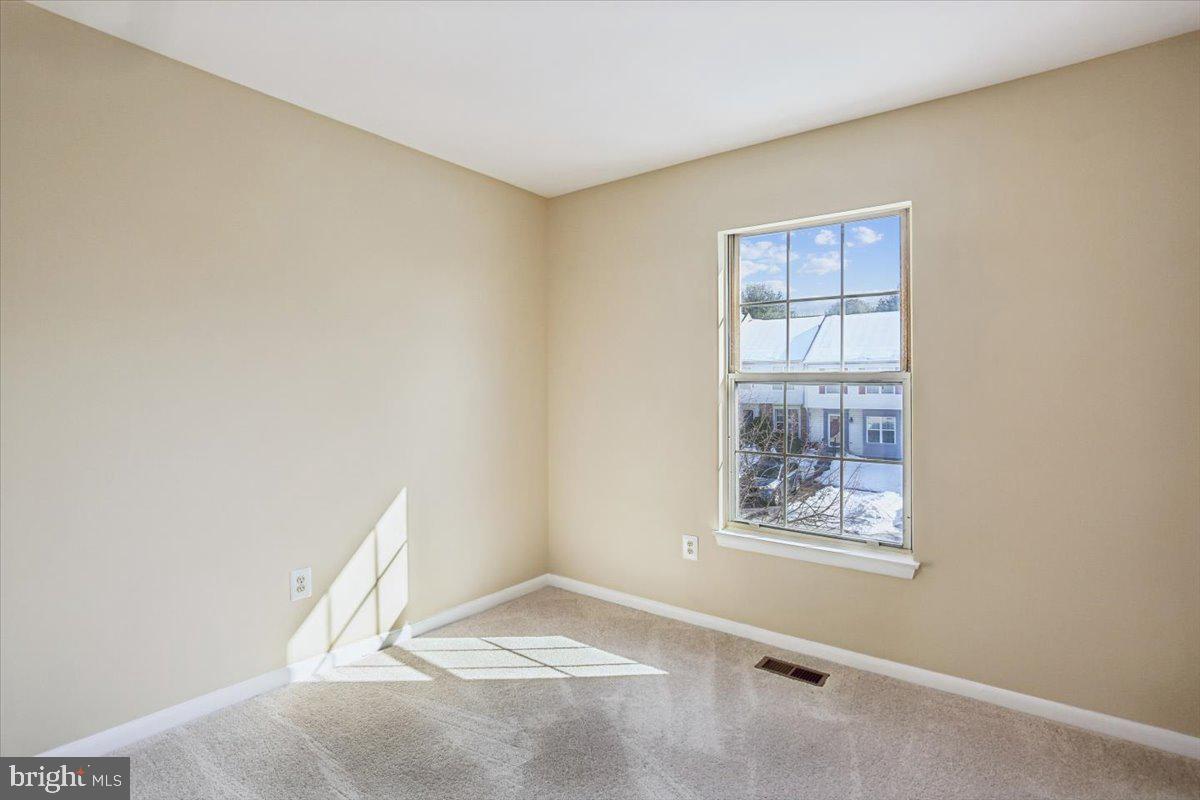 BROOKVILLE KNOLLS - Residential