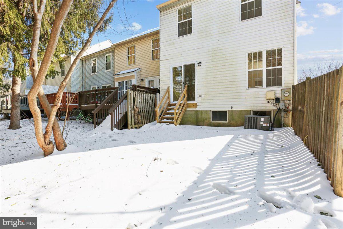 BROOKVILLE KNOLLS - Residential