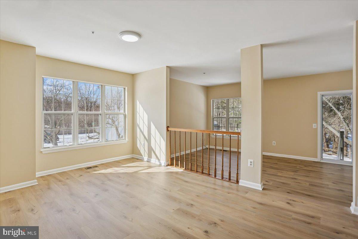 BROOKVILLE KNOLLS - Residential