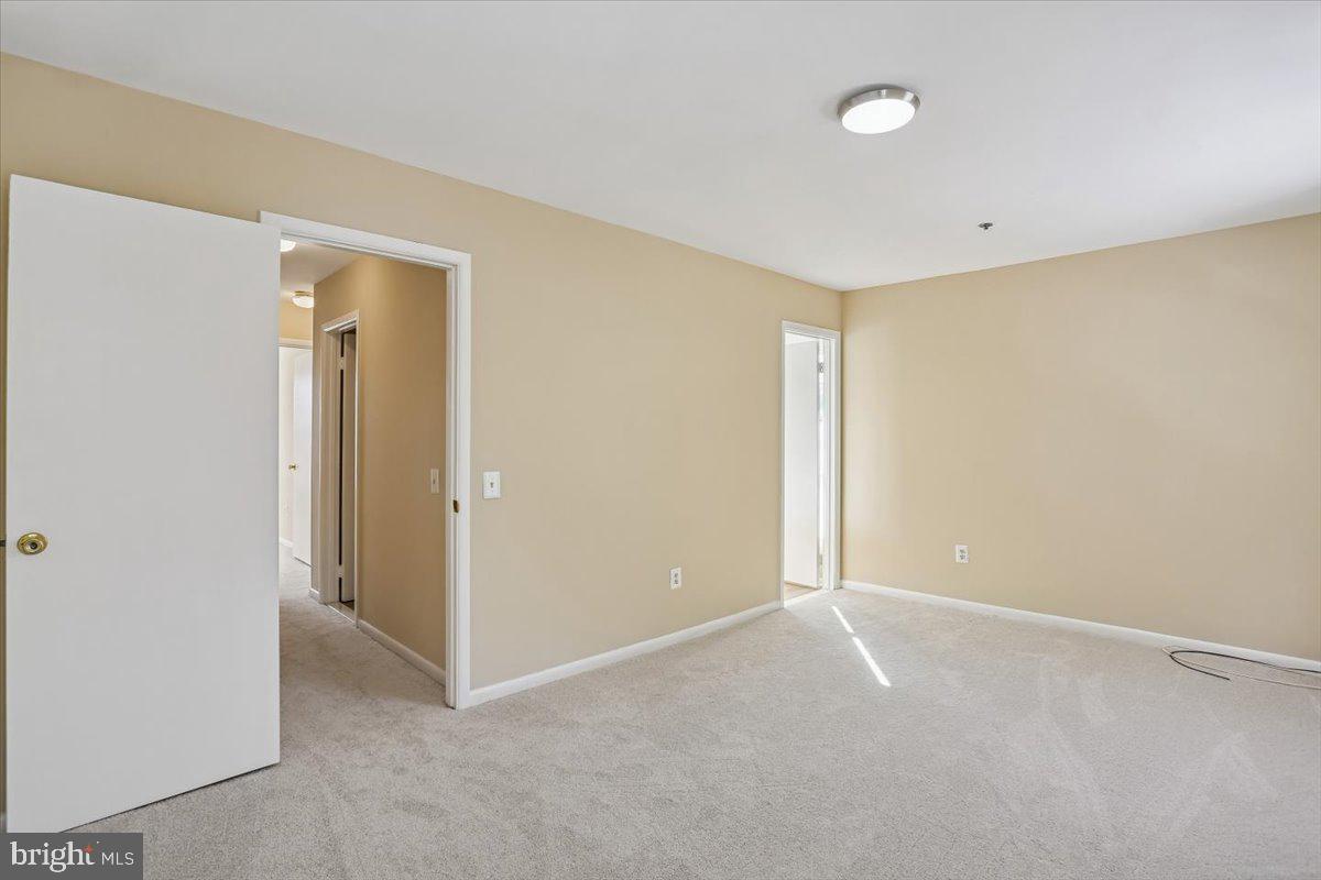 BROOKVILLE KNOLLS - Residential