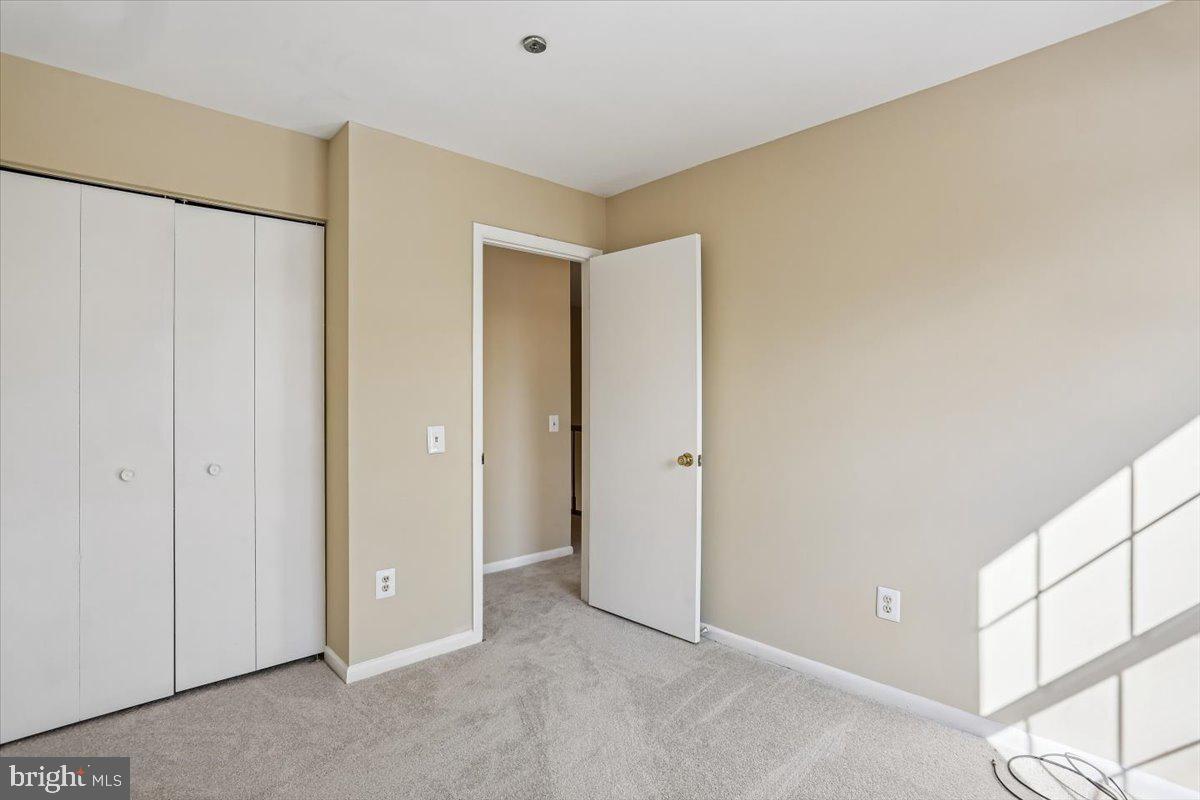 BROOKVILLE KNOLLS - Residential