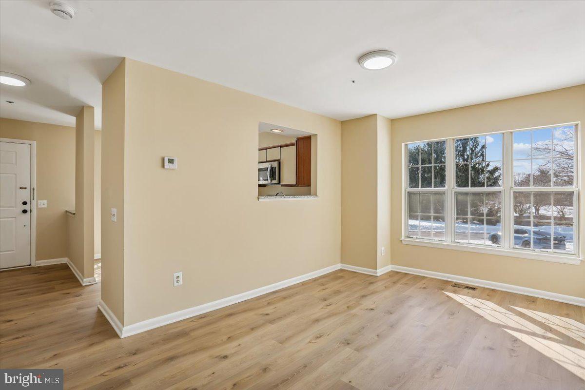 BROOKVILLE KNOLLS - Residential