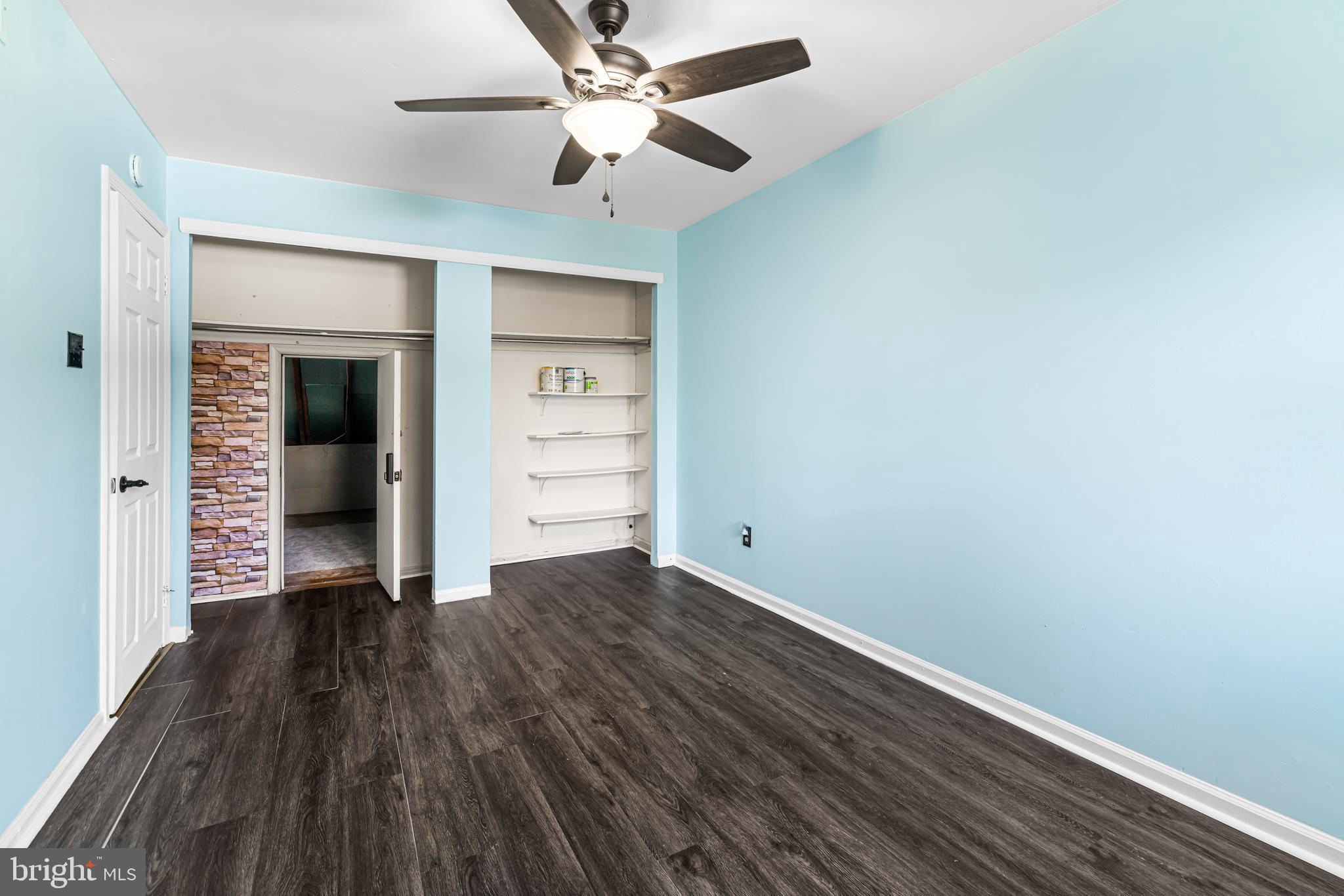 SAW MILL VALLEY - Residential