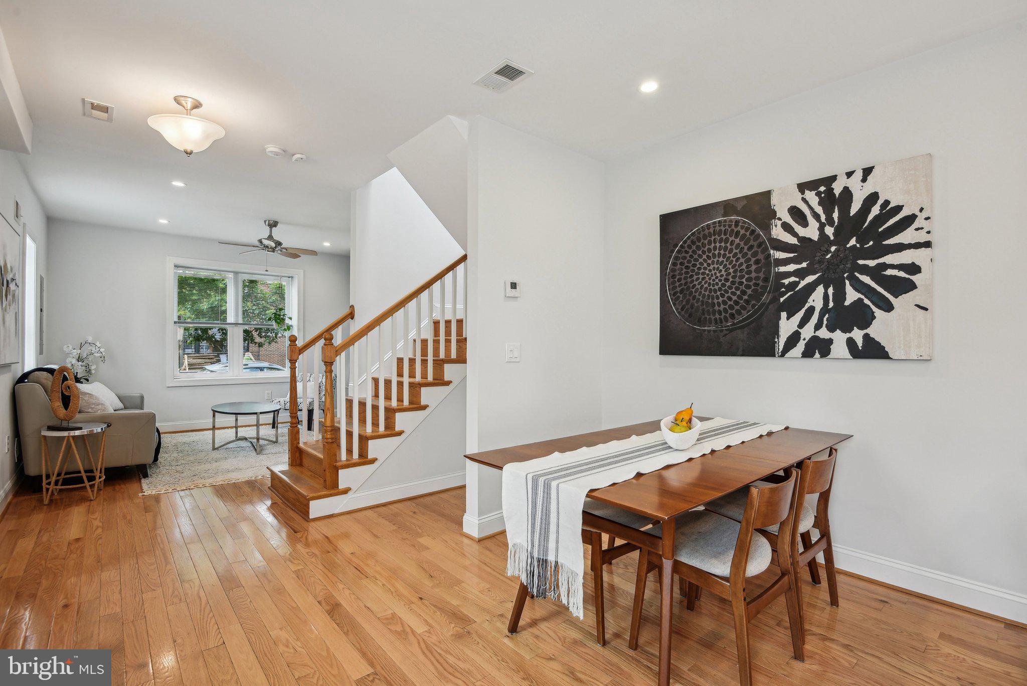 300 15TH STREET SE