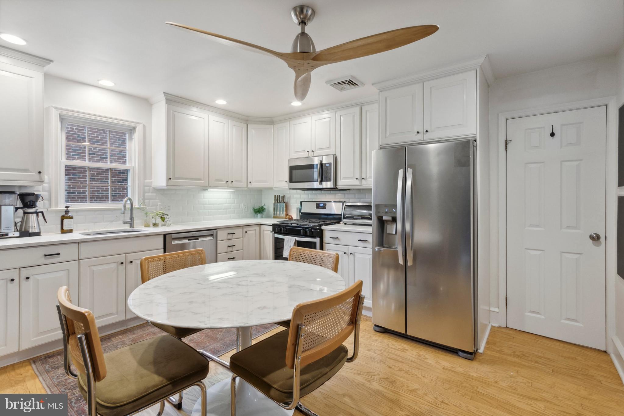 BEECHWOOD PARK - Residential Lease