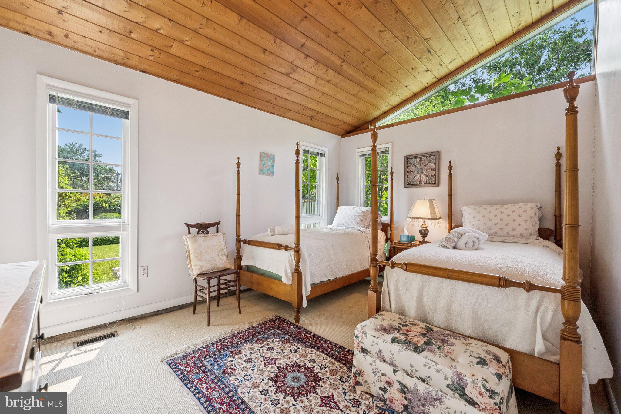 MANSION DRIVE - Residential