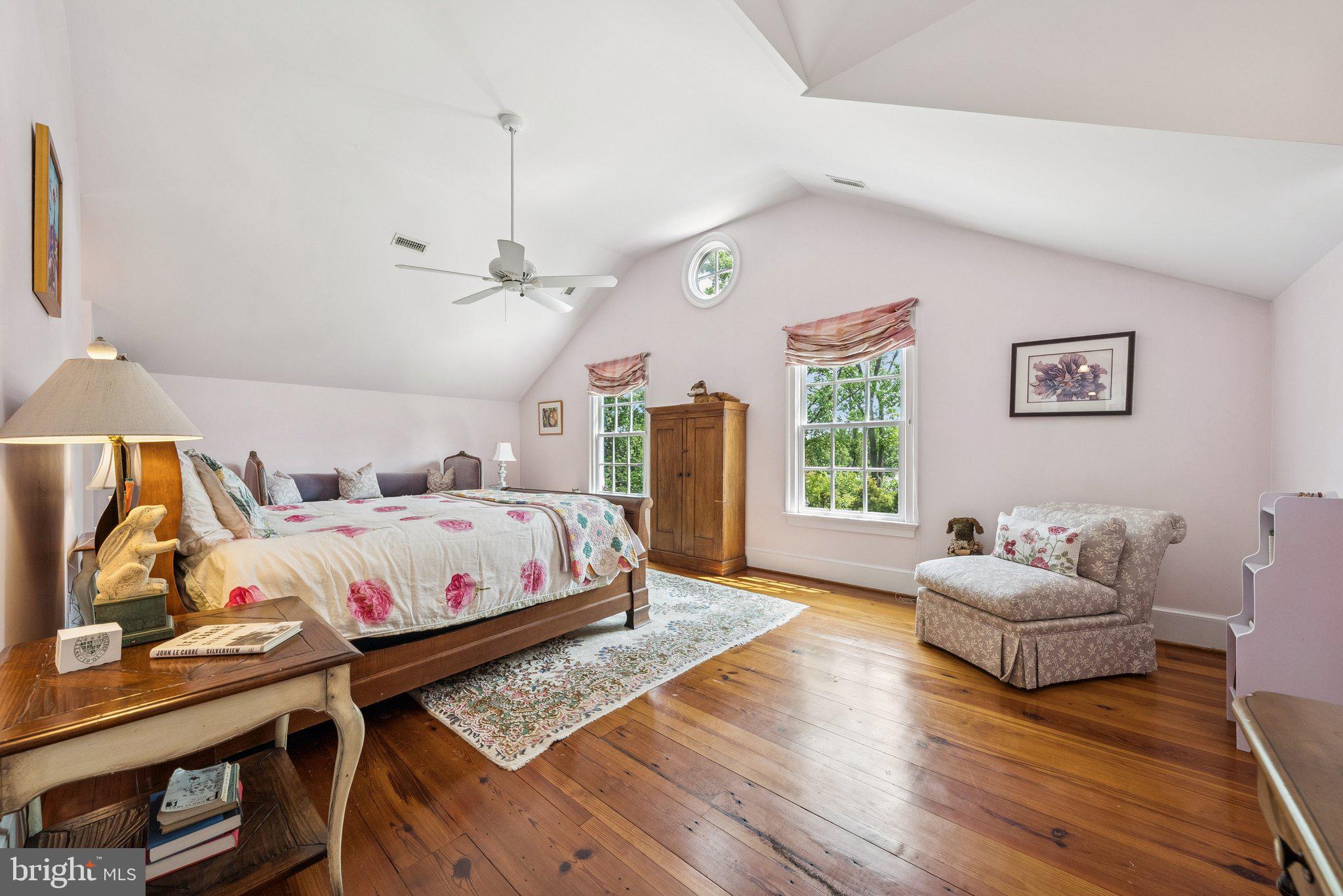 MANSION DRIVE - Residential