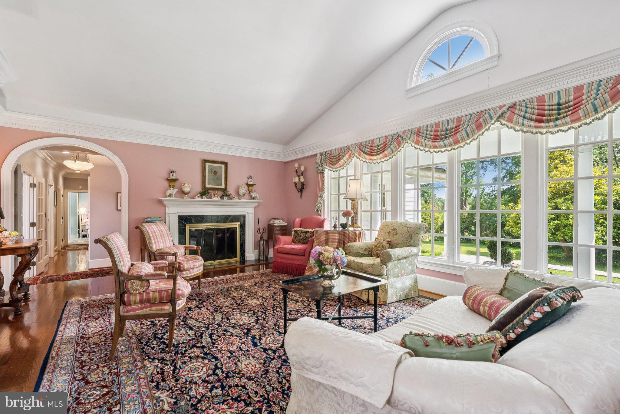 MANSION DRIVE - Residential