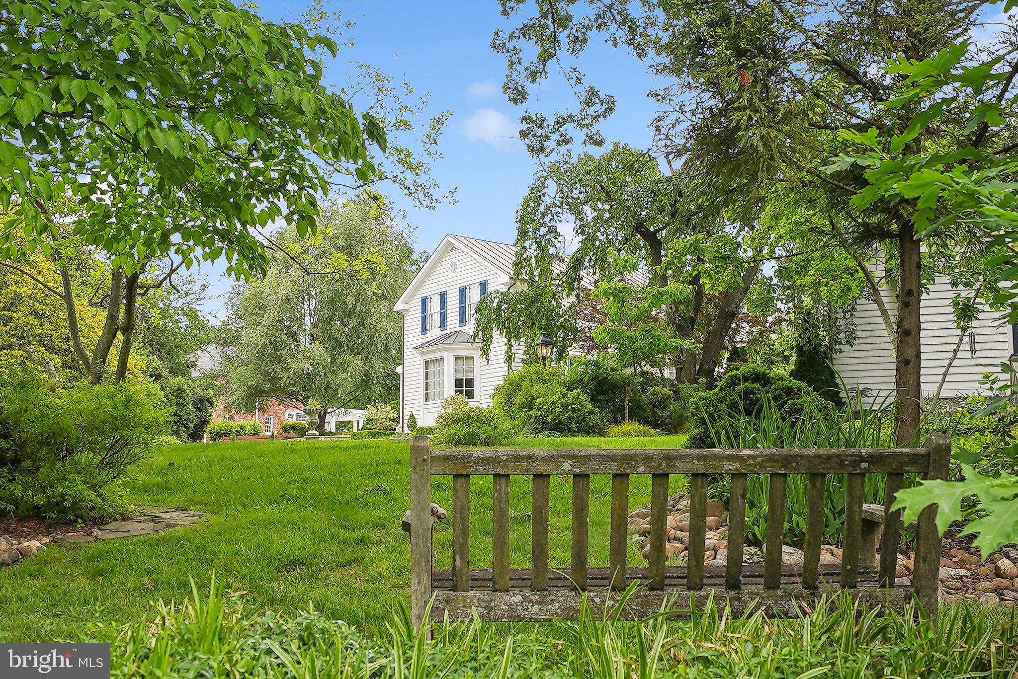 MANSION DRIVE - Residential