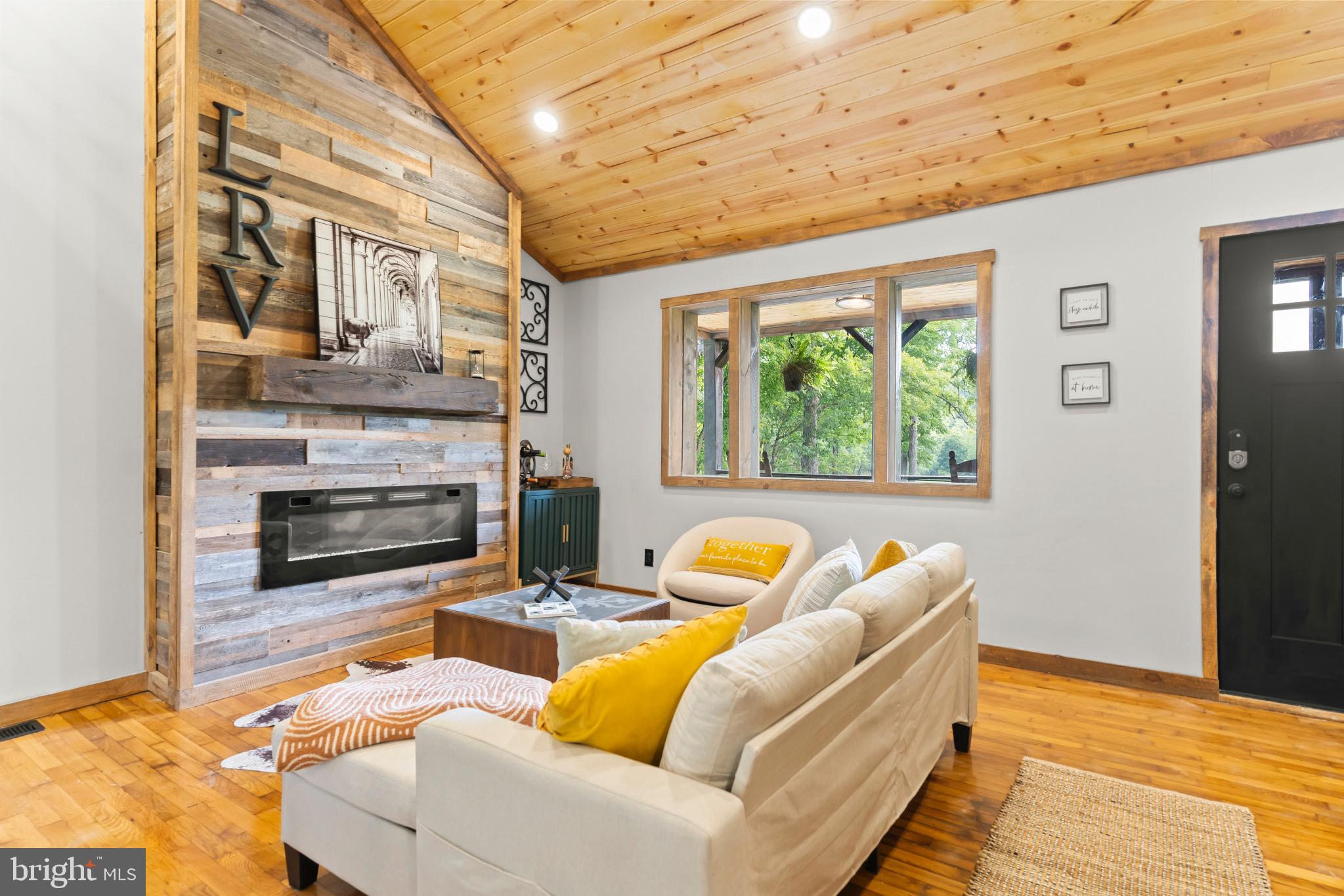 MATHIAS - Residential