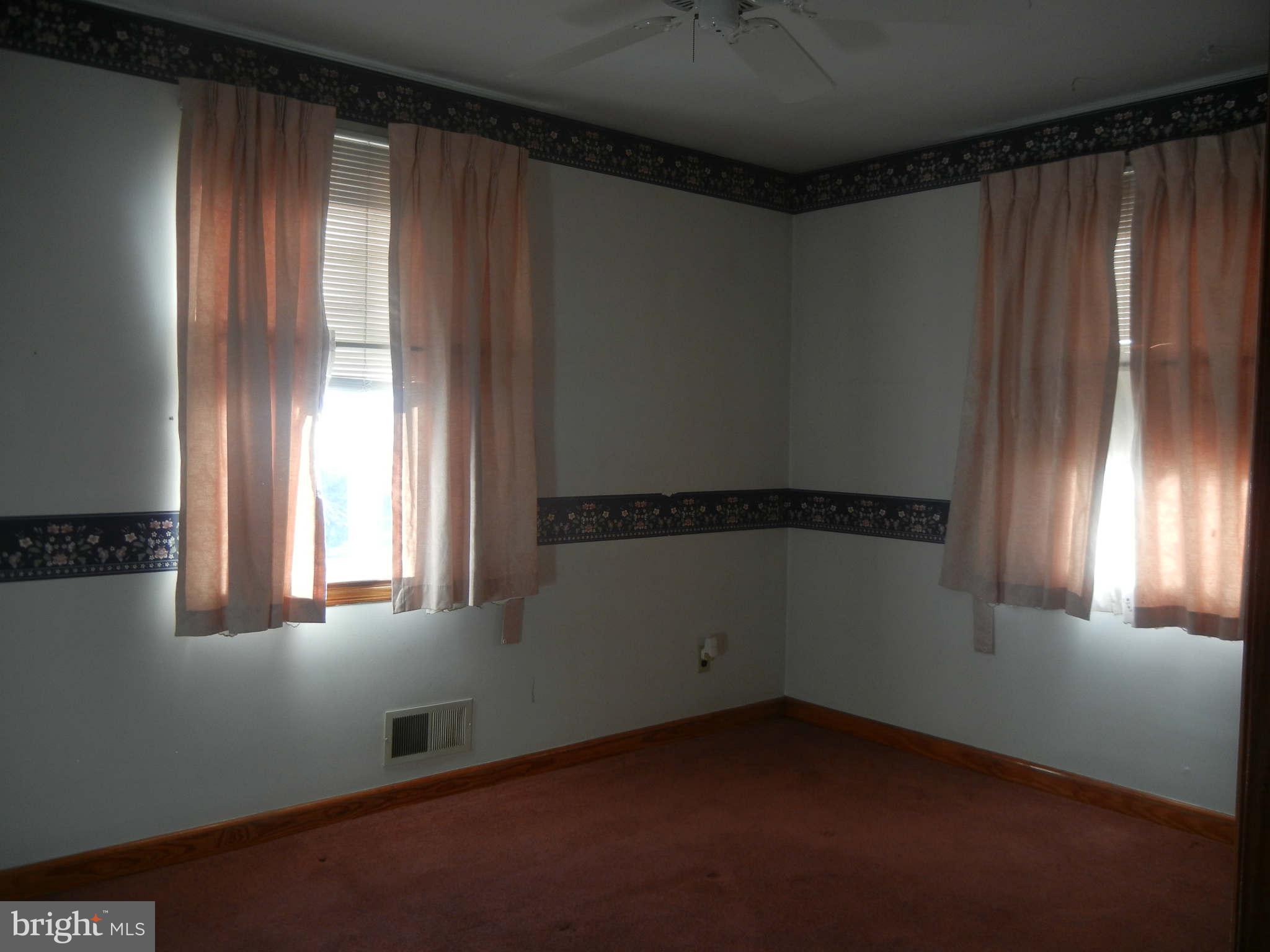 LANDSDOWNE - Residential