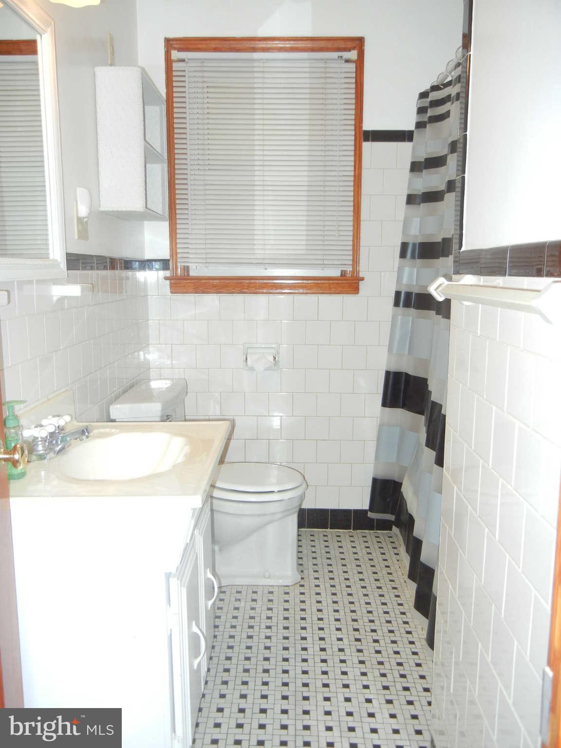 LANDSDOWNE - Residential