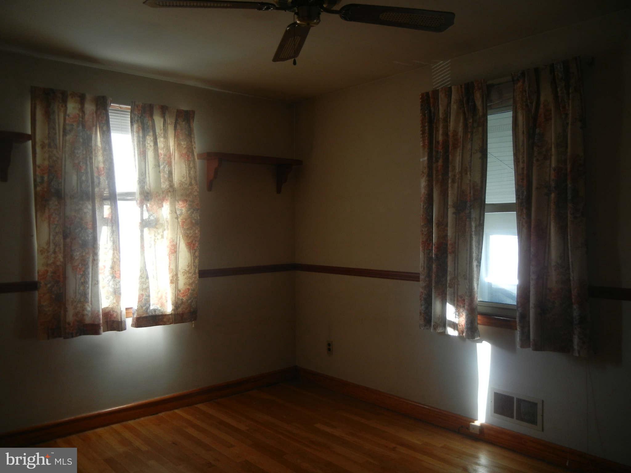 LANDSDOWNE - Residential