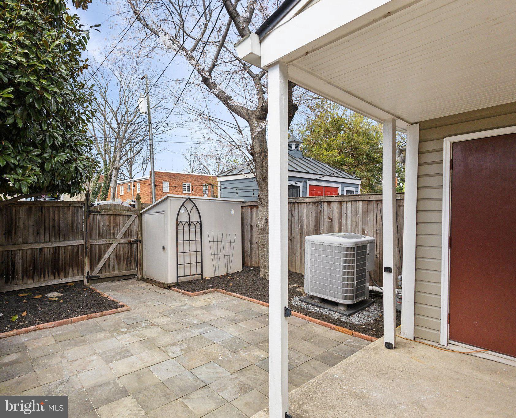 PARKER GRAY - Residential