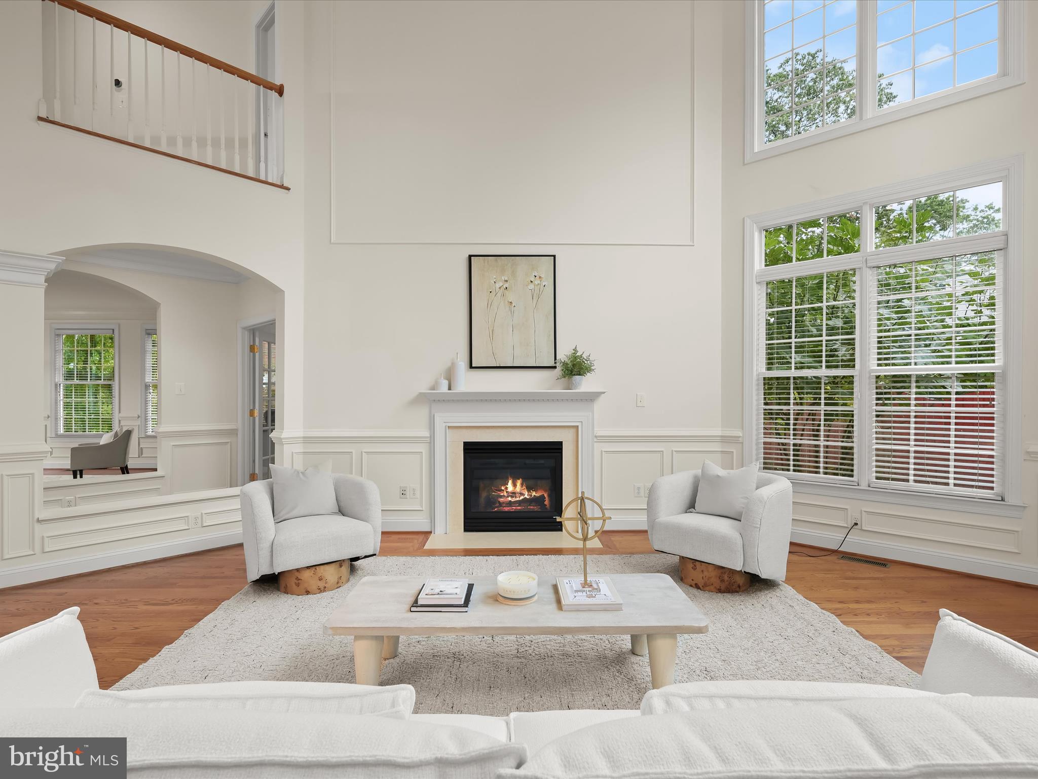 COUNTRY CLUB - Residential