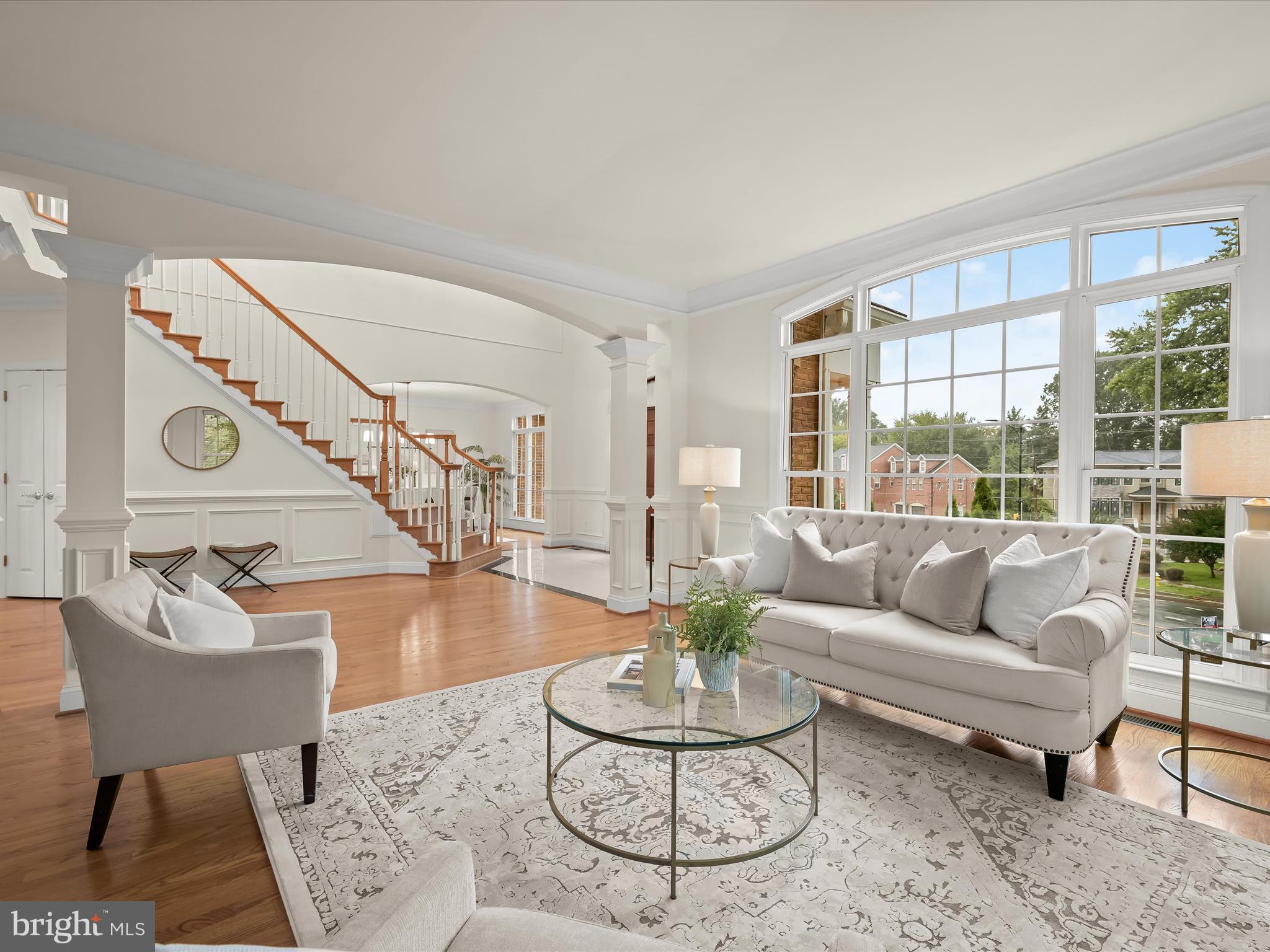 COUNTRY CLUB - Residential