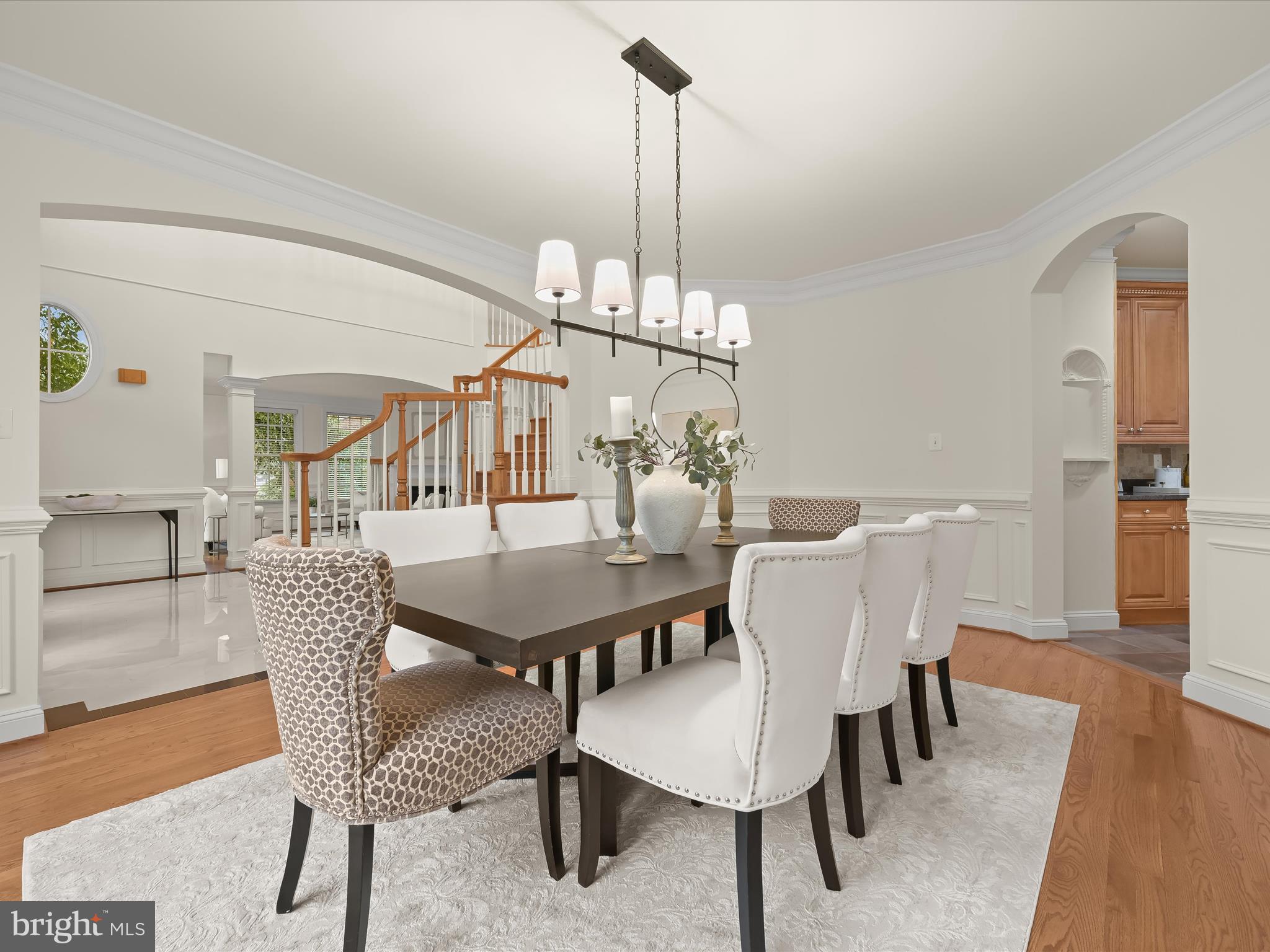 COUNTRY CLUB - Residential