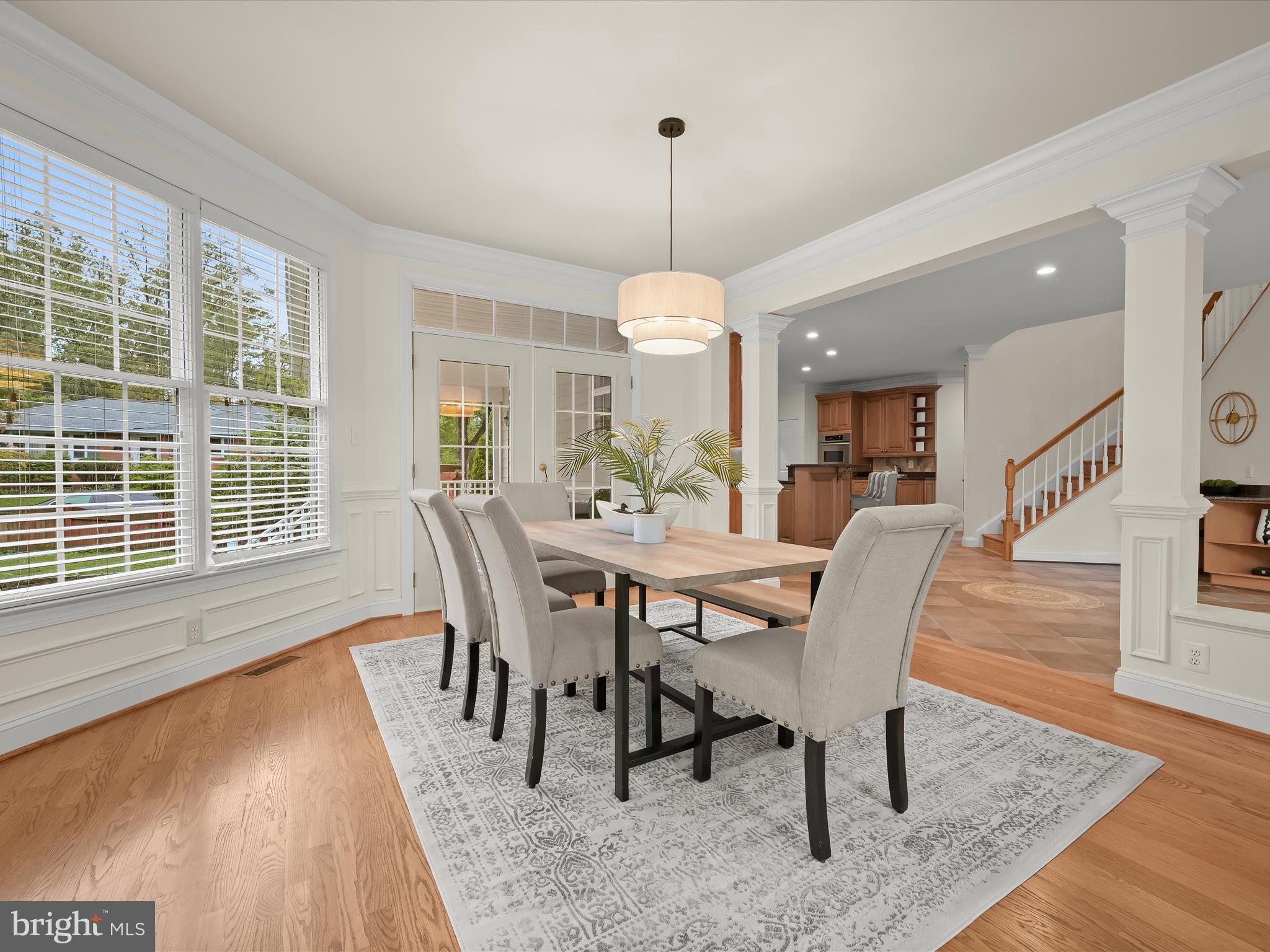 COUNTRY CLUB - Residential