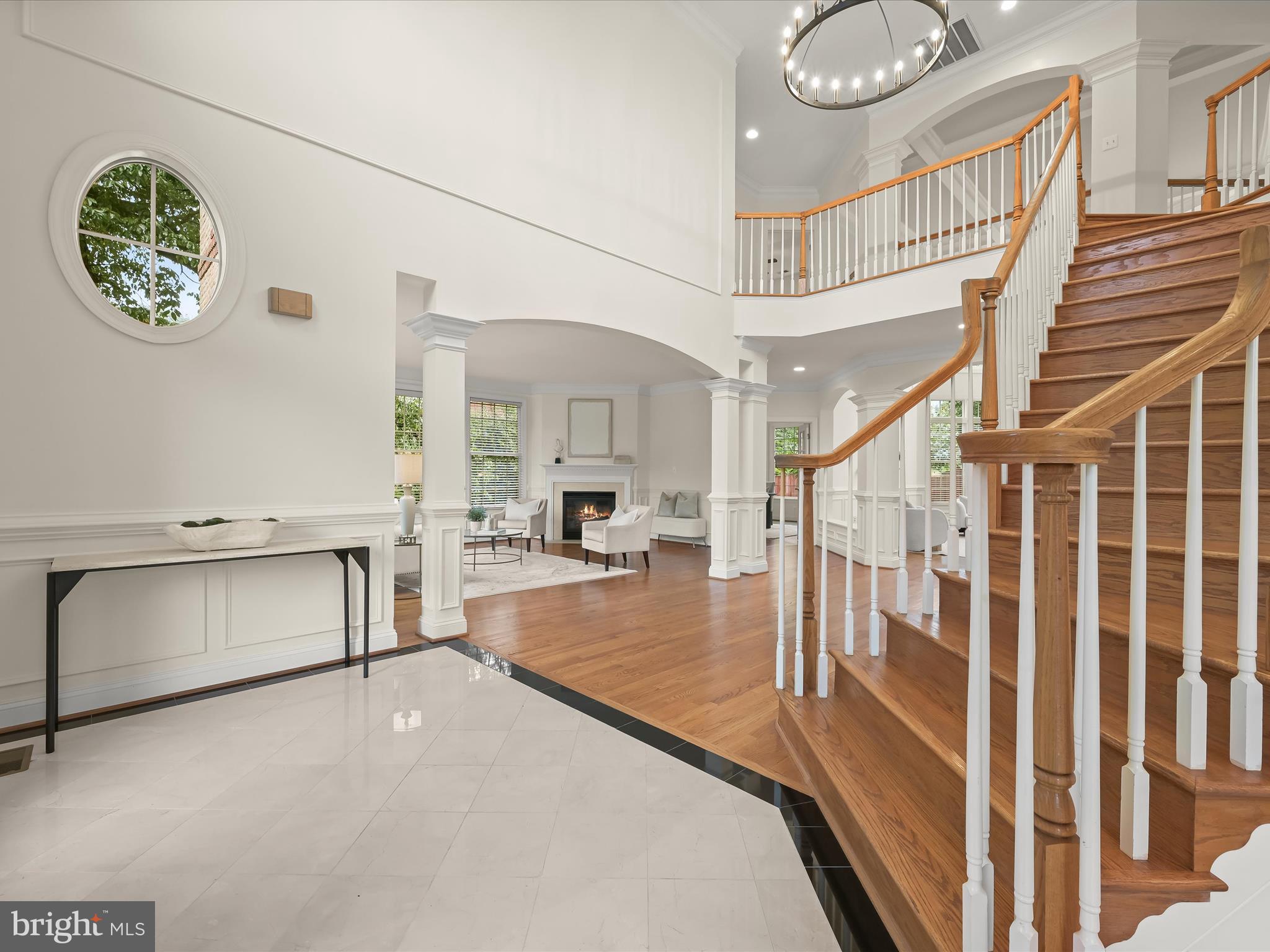 COUNTRY CLUB - Residential