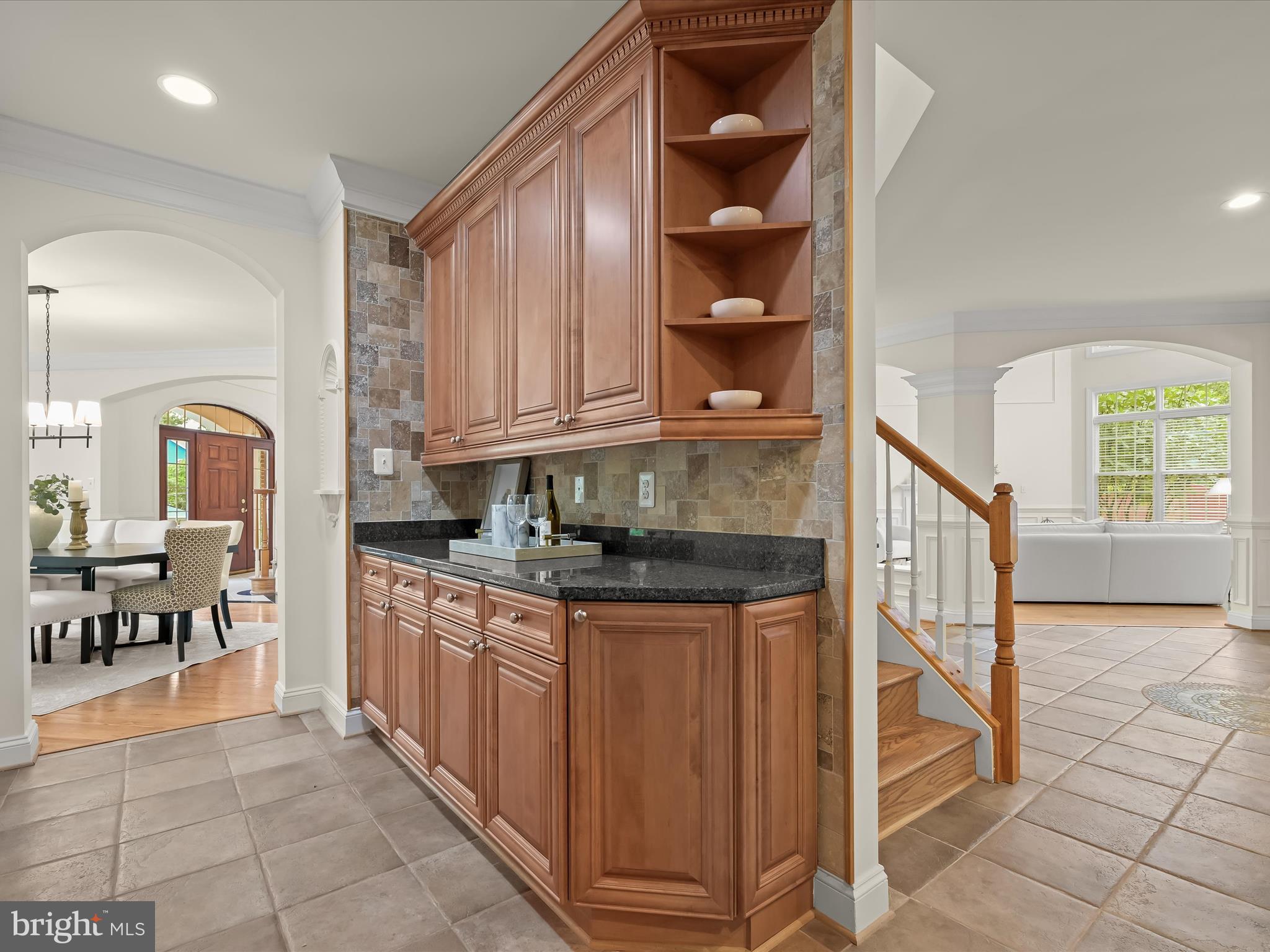 COUNTRY CLUB - Residential