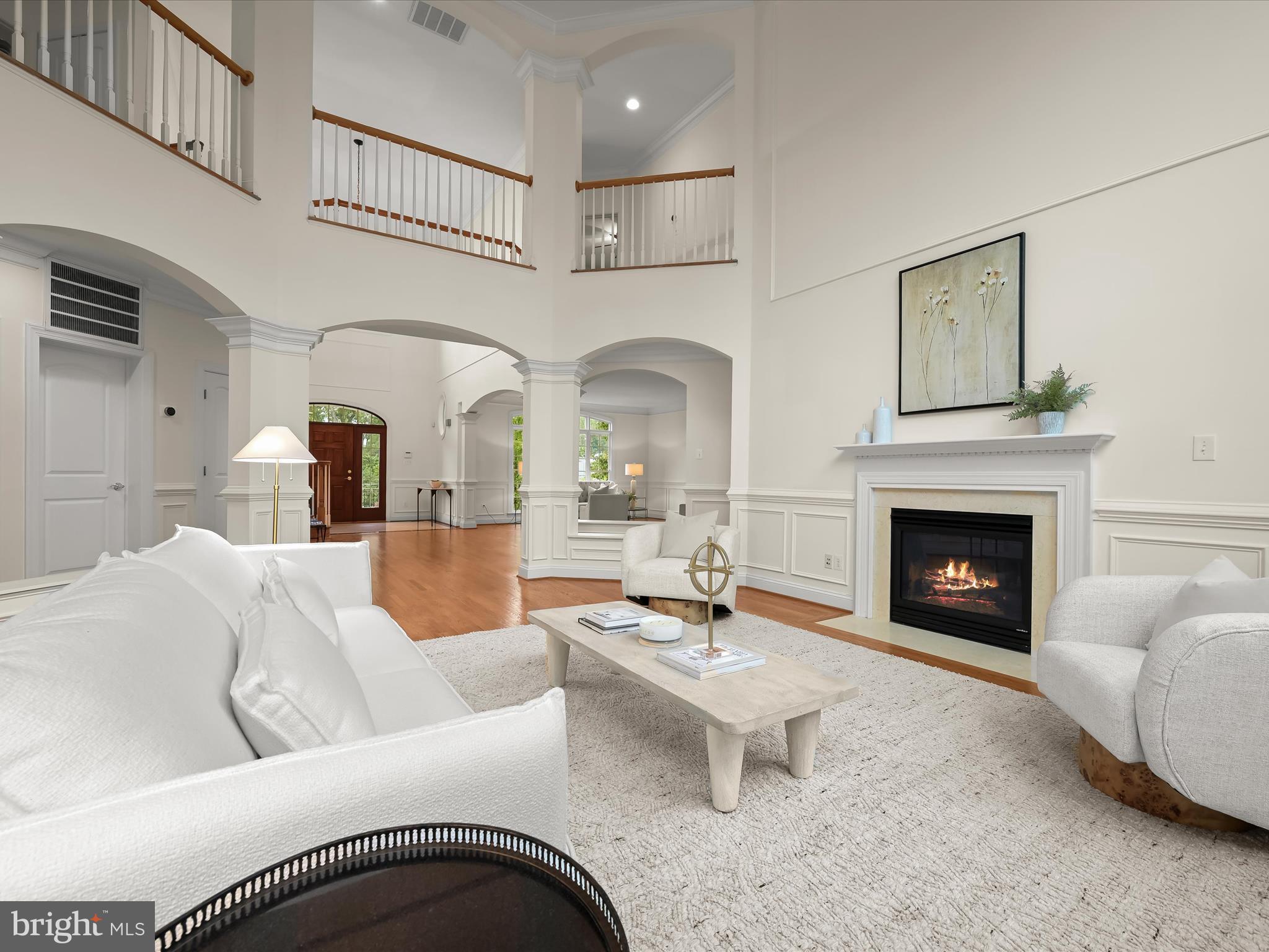 COUNTRY CLUB - Residential