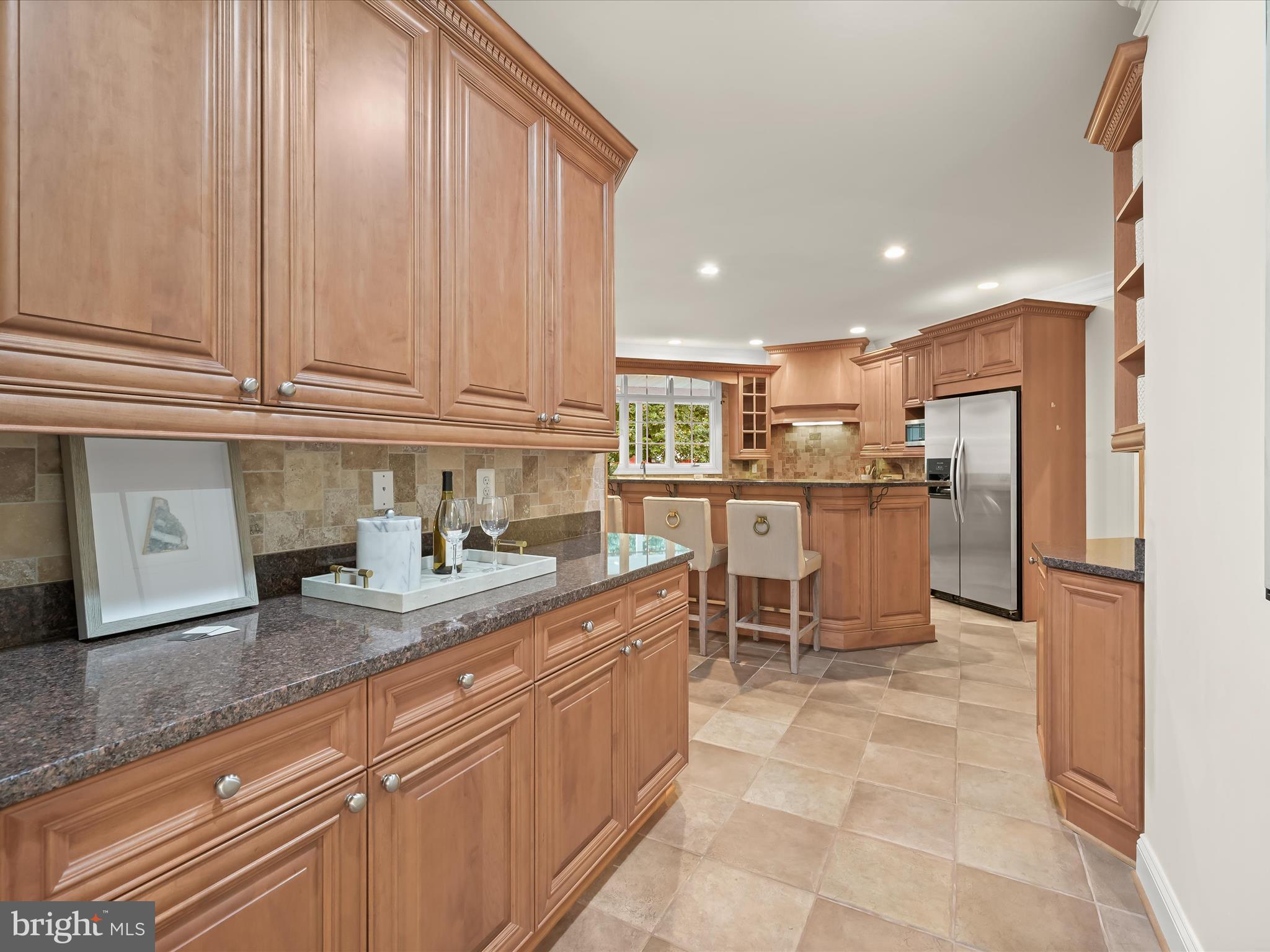 COUNTRY CLUB - Residential