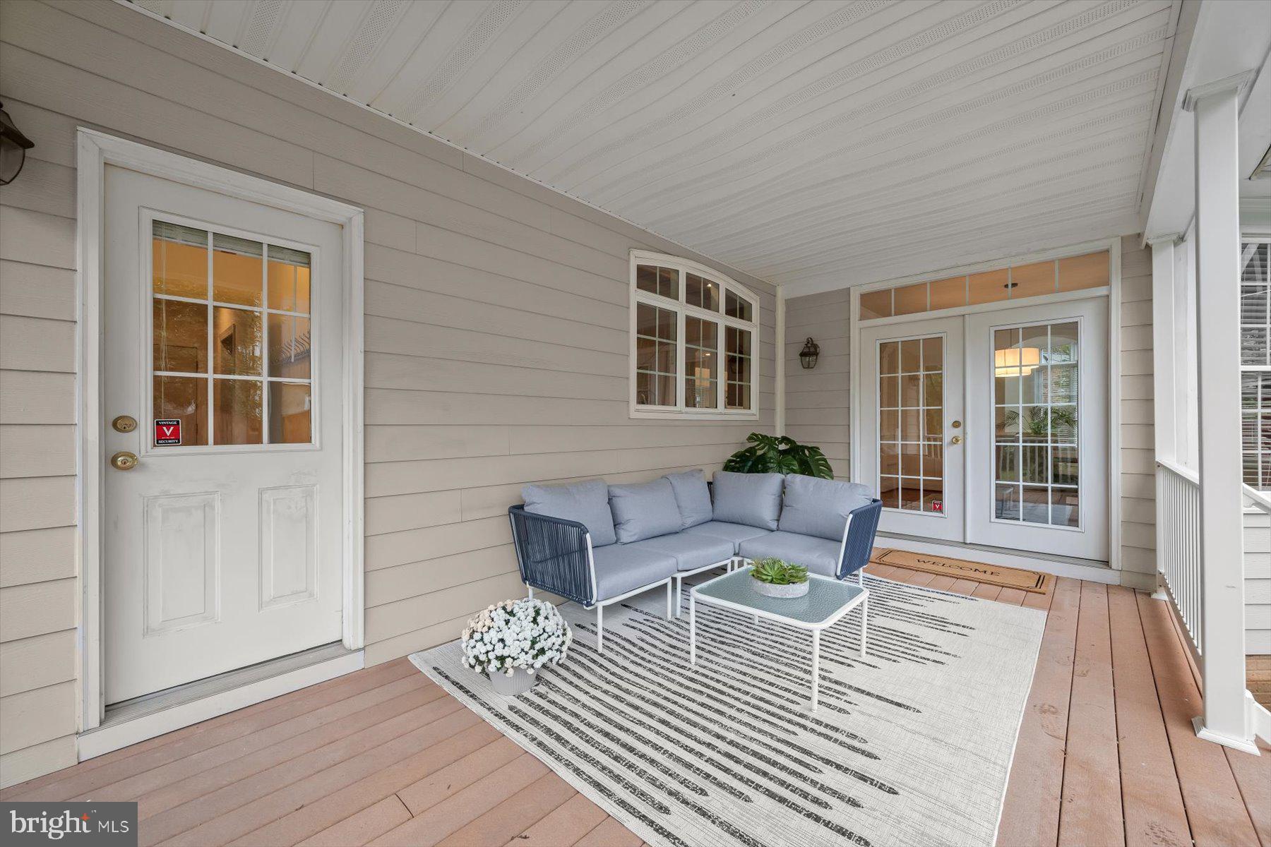 COUNTRY CLUB - Residential