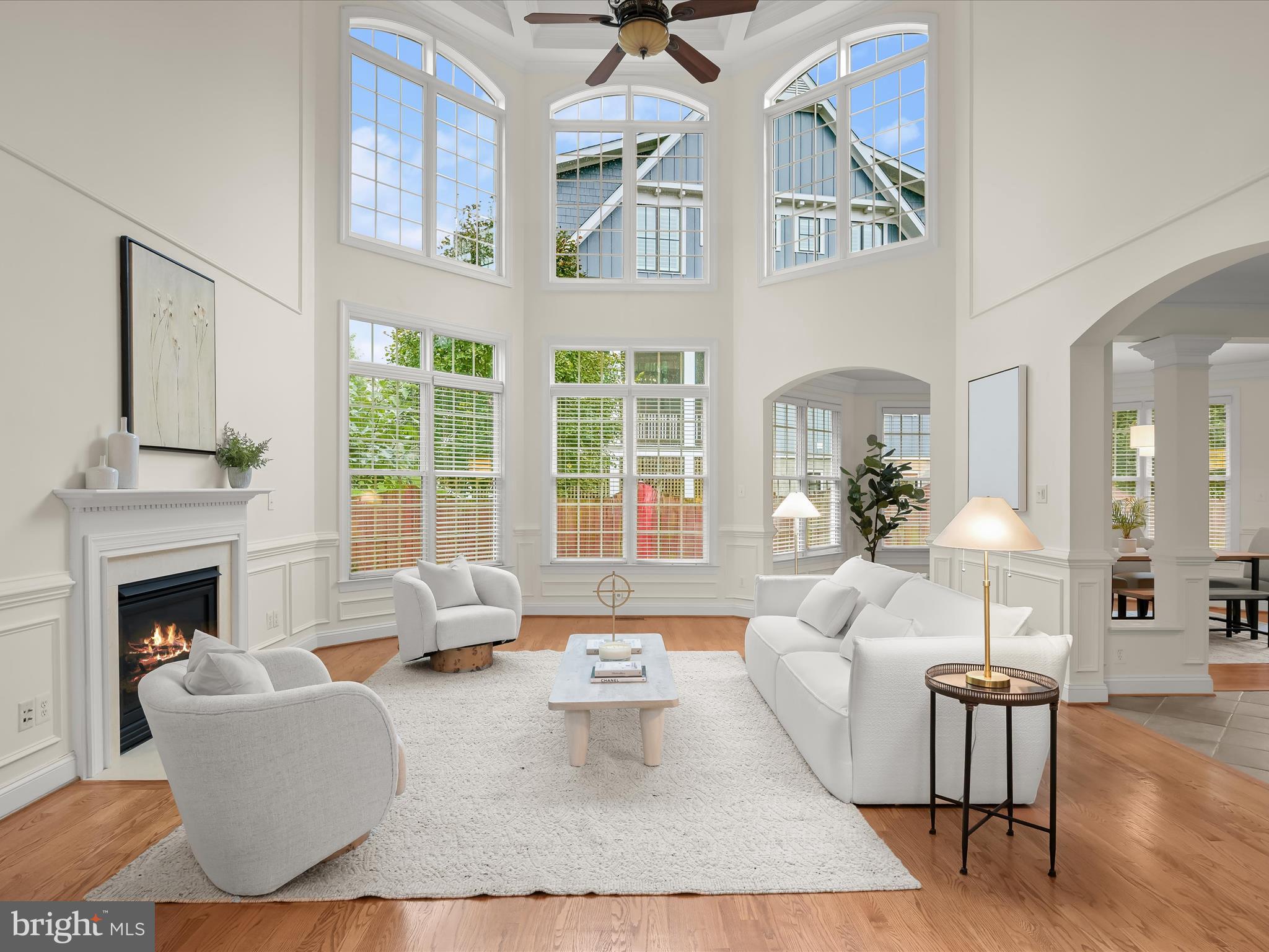 COUNTRY CLUB - Residential