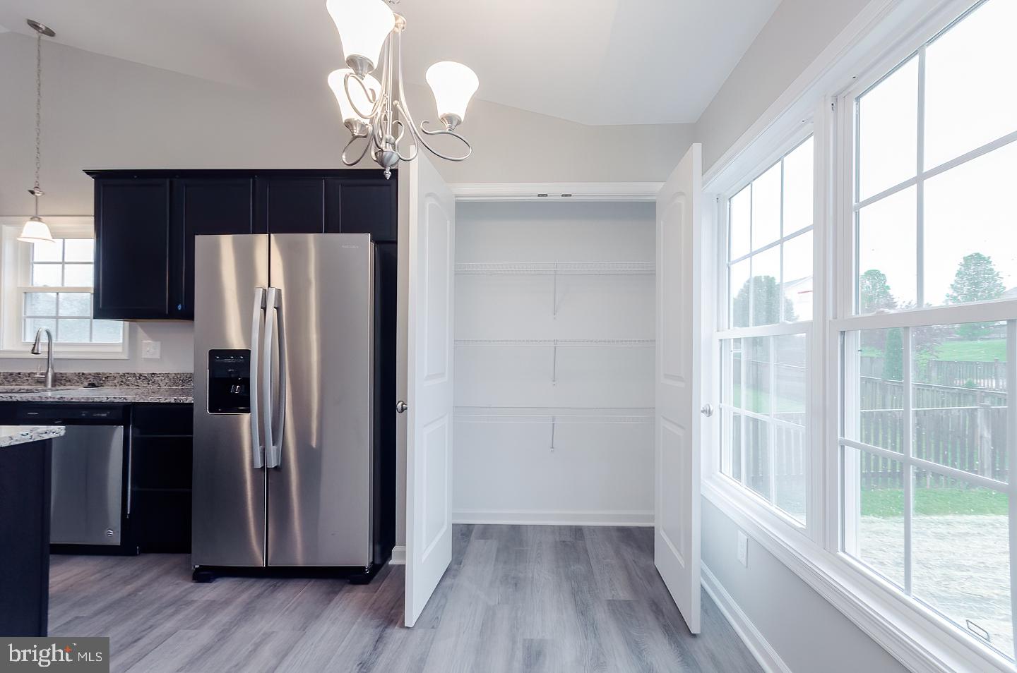 RED HILL - Residential