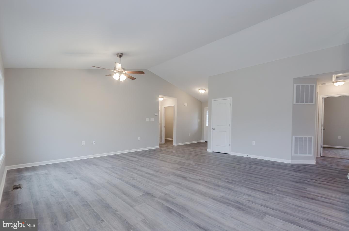 RED HILL - Residential