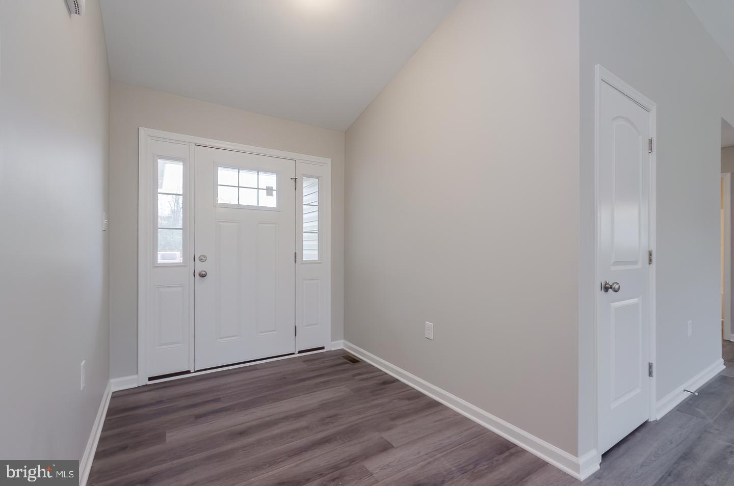 RED HILL - Residential