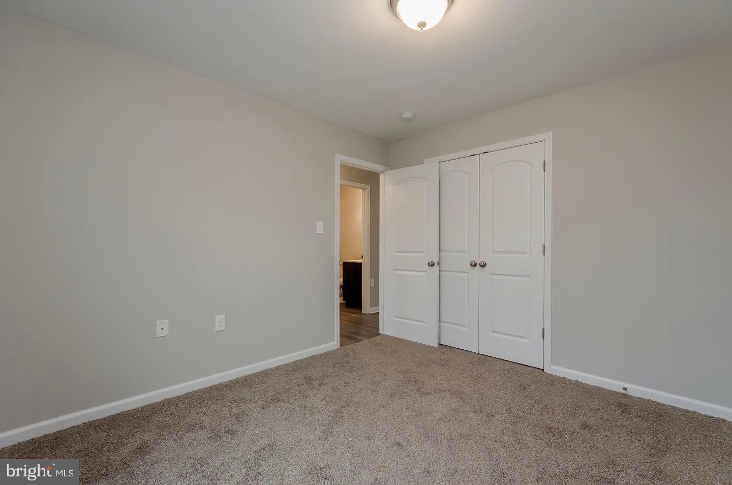 RED HILL - Residential