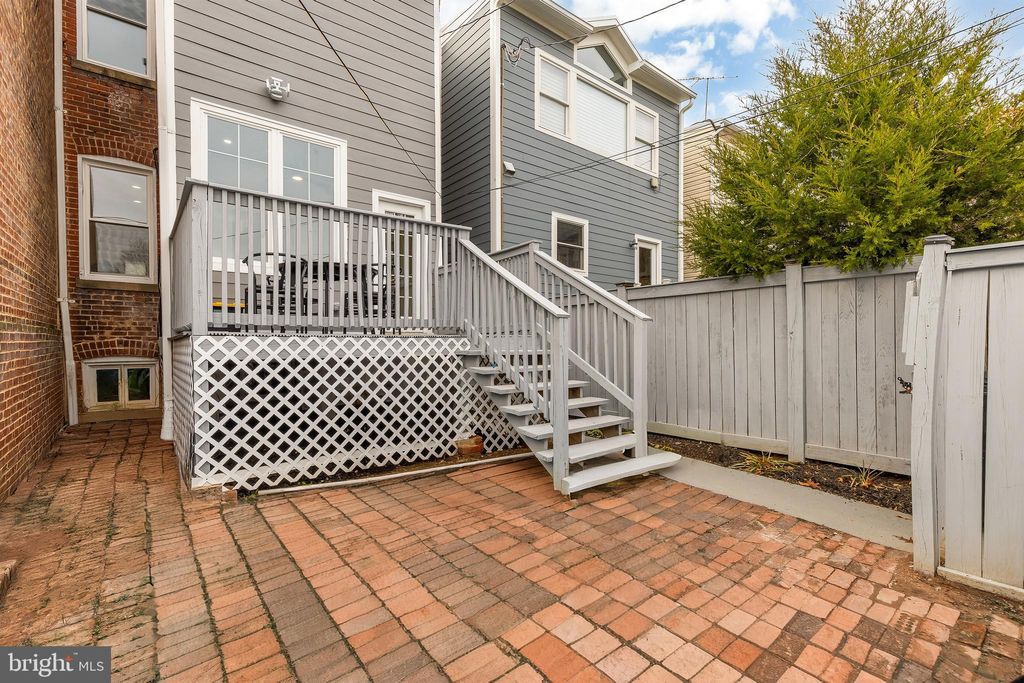 Photo of 4519 15th Street NW, WASHINGTON, DC 20011 (MLS # DCDC2230418)